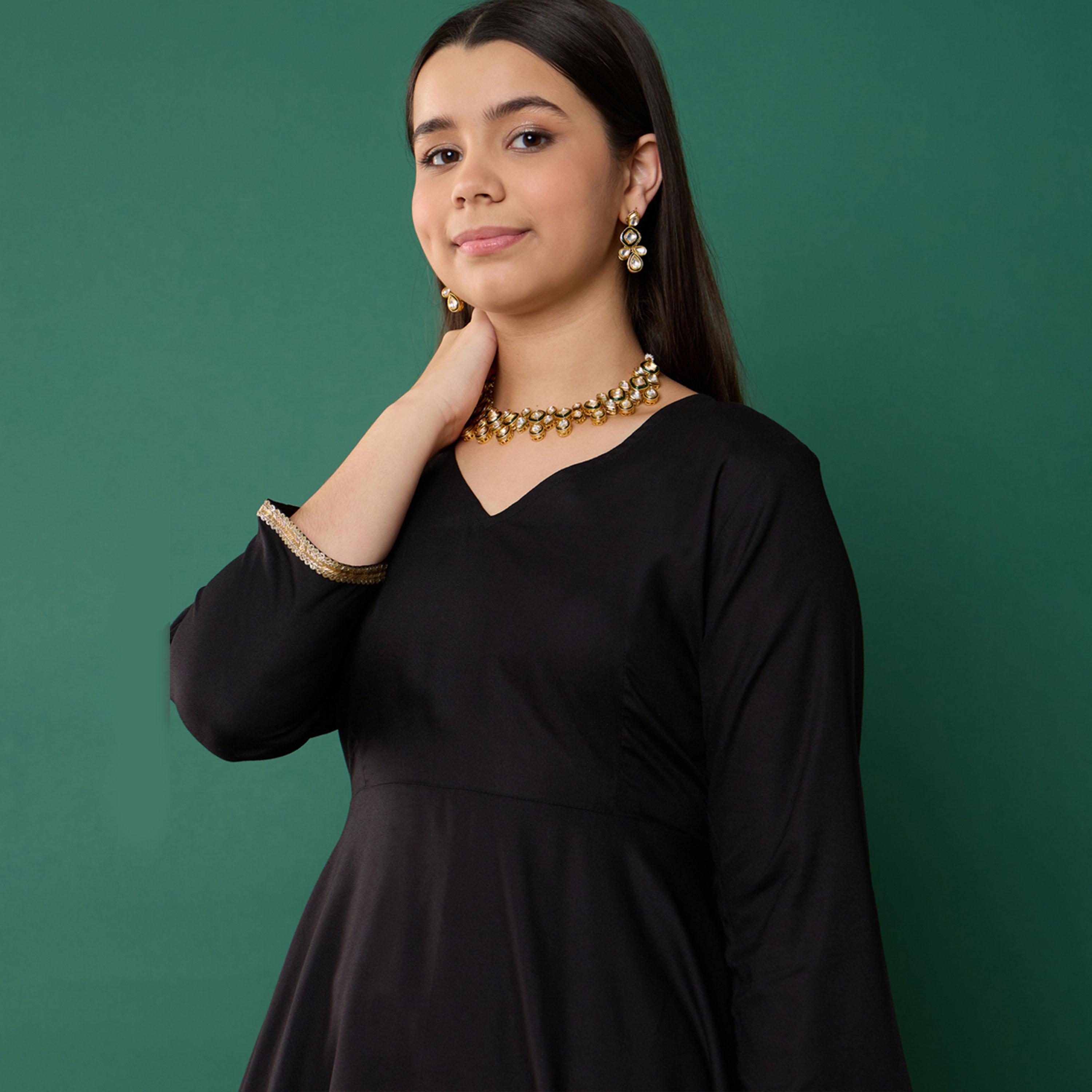 نوه-فوه × ستايلي - قميص أسود سادة مع بنطال دوتي-girls-clothing-setsandcoords-image-4