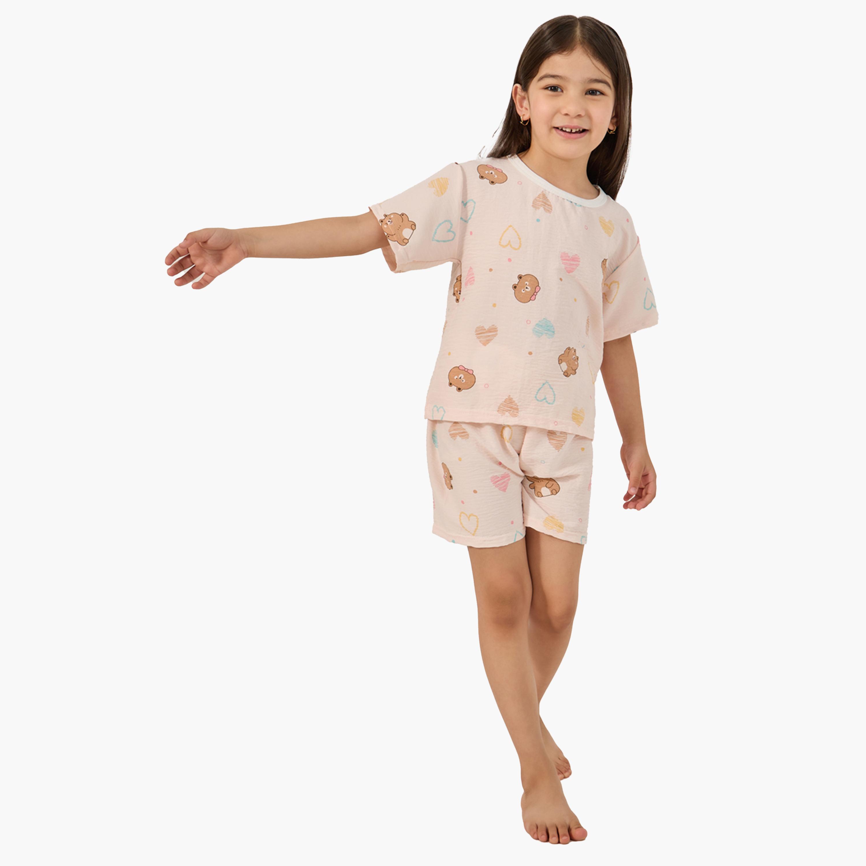 ستايلي-  بيجاما تي شيرت رقبة دائرية وشورت مطبوع بالكامل-girls-clothing-nightwear-image-1