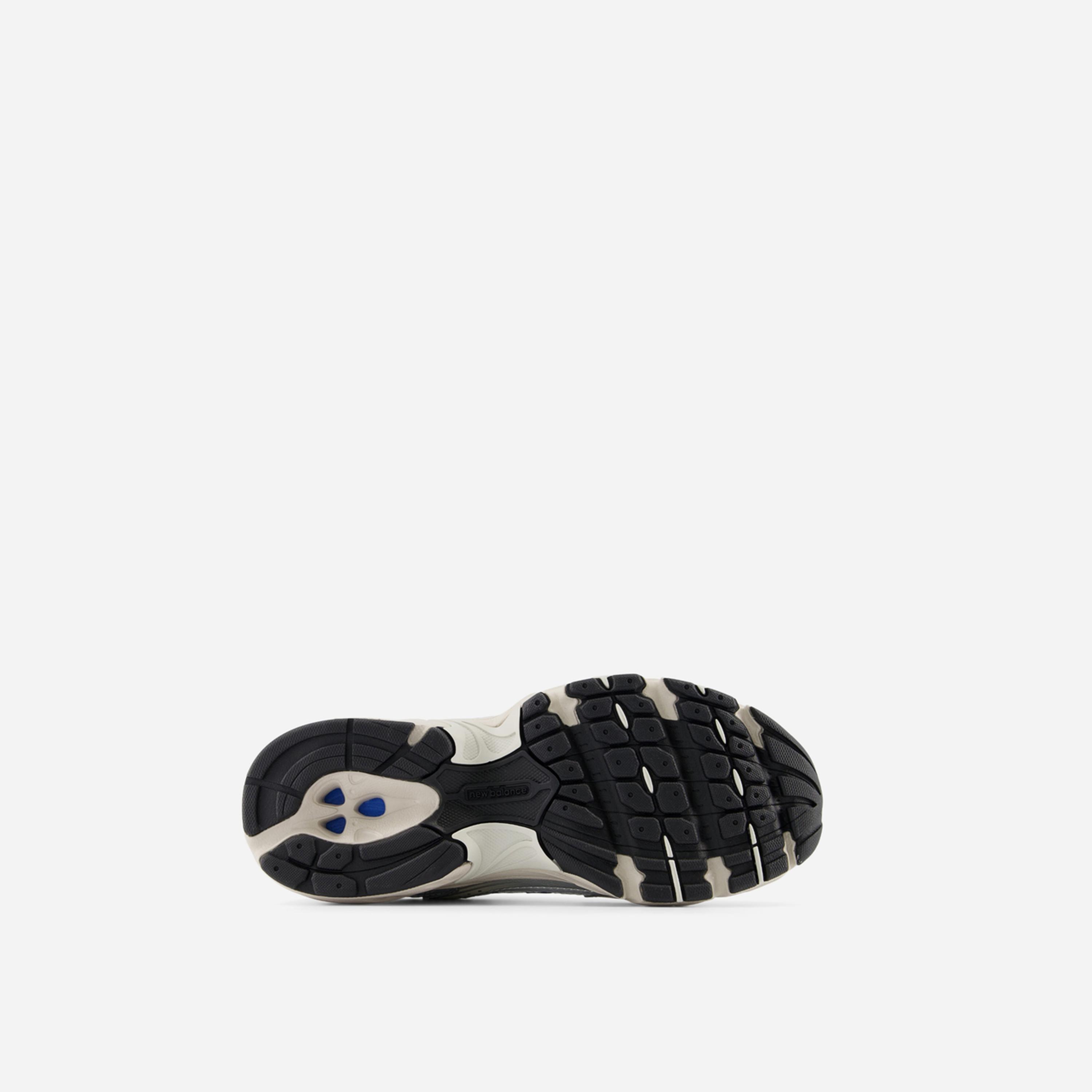 New Balance 530 Sneakers-boys-shoes-sneakers-image-5
