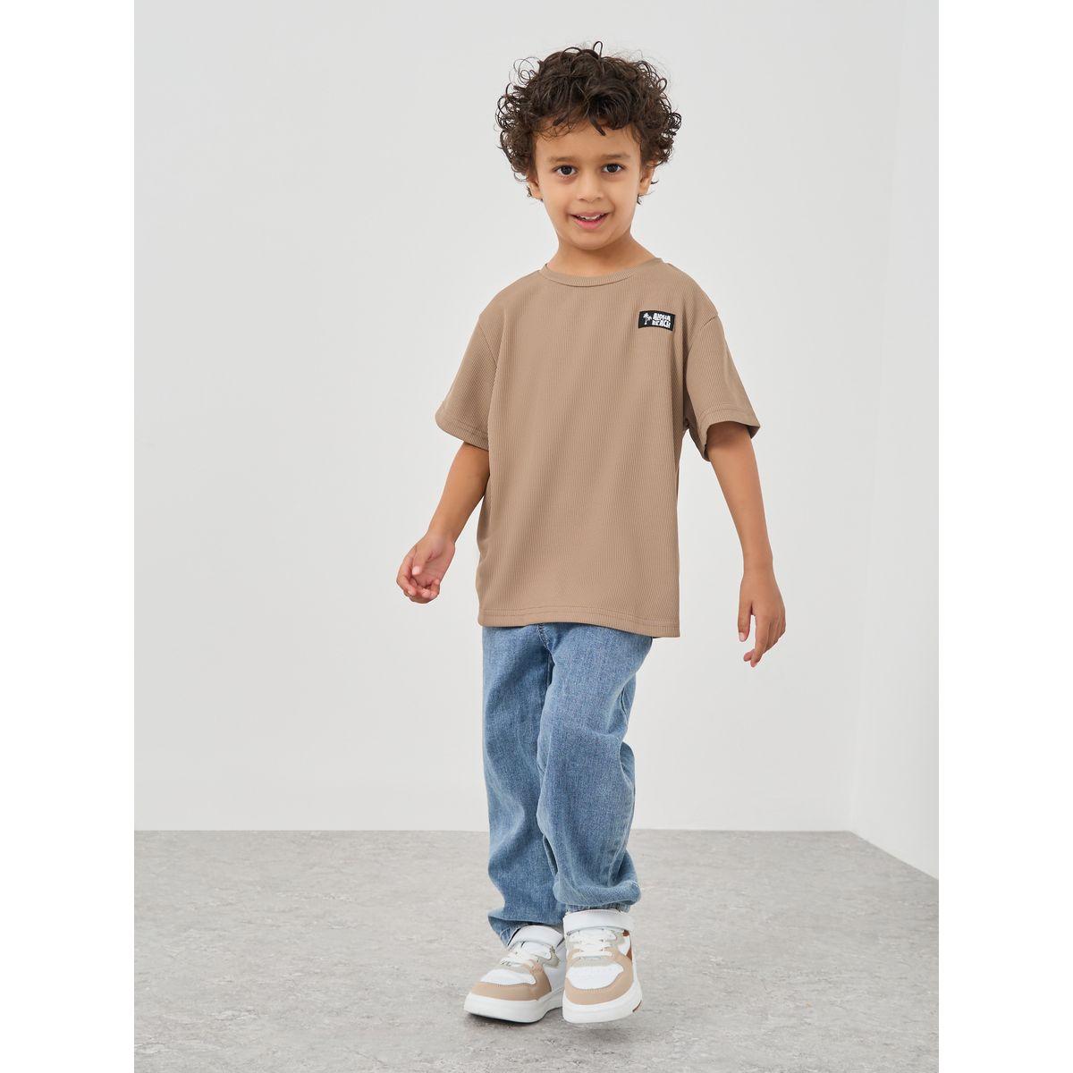 Styli Textured Round Neck T-Shirt with Badge Detail-boys-clothing-tshirtsandpolos-image-2
