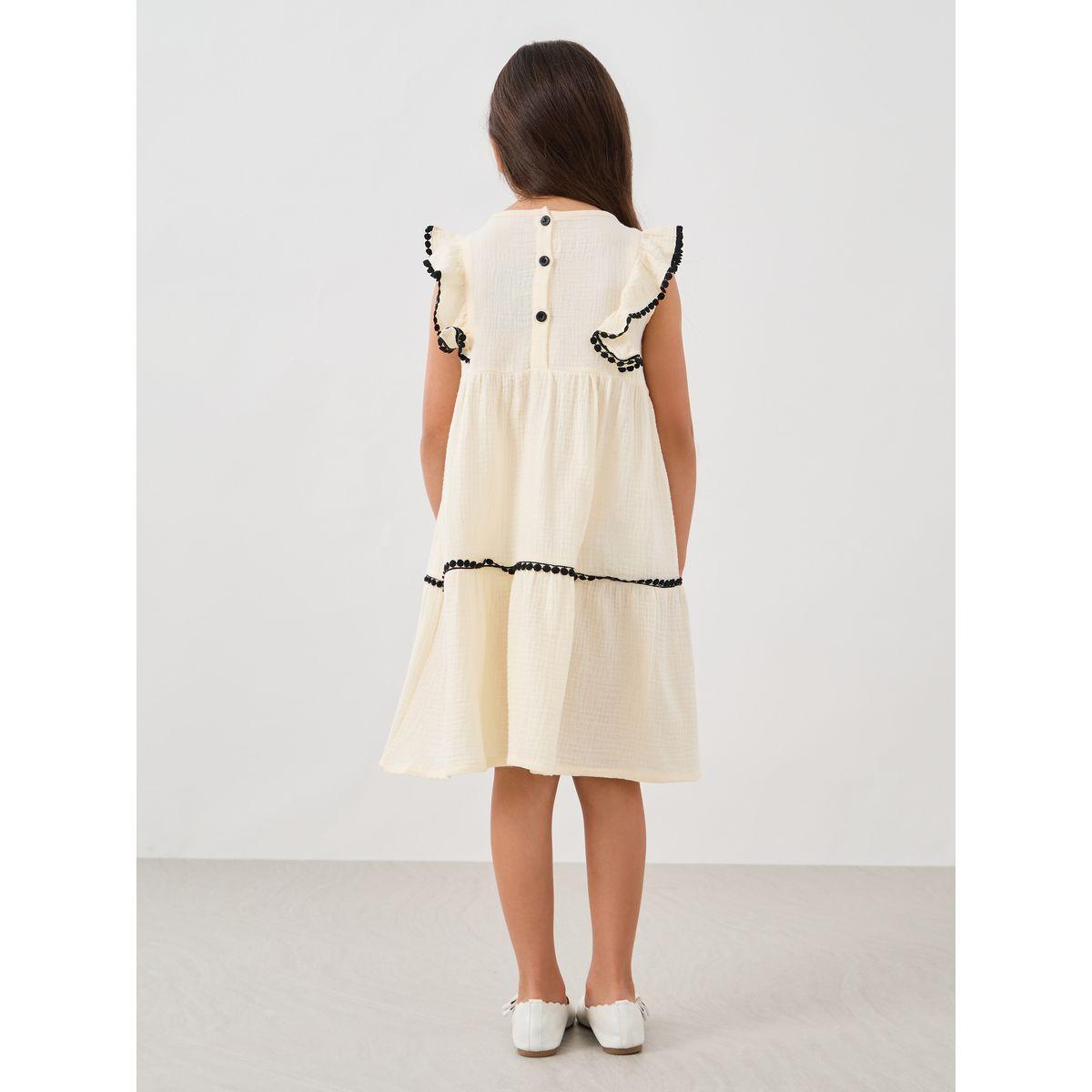 فستان بطول الركبة وبدون أكمام مع تفاصيل مُنمقة-girls-clothing-dressesandjumpsuits-image-4