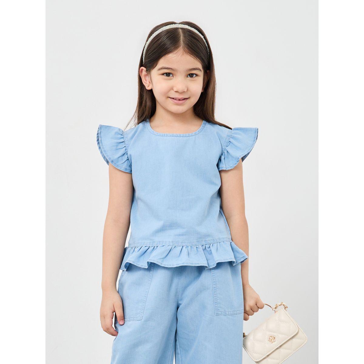 طقم من بنطال وبلوزة دنيم بتفاصيل كشكش-girls-clothing-setsandcoords-image-2