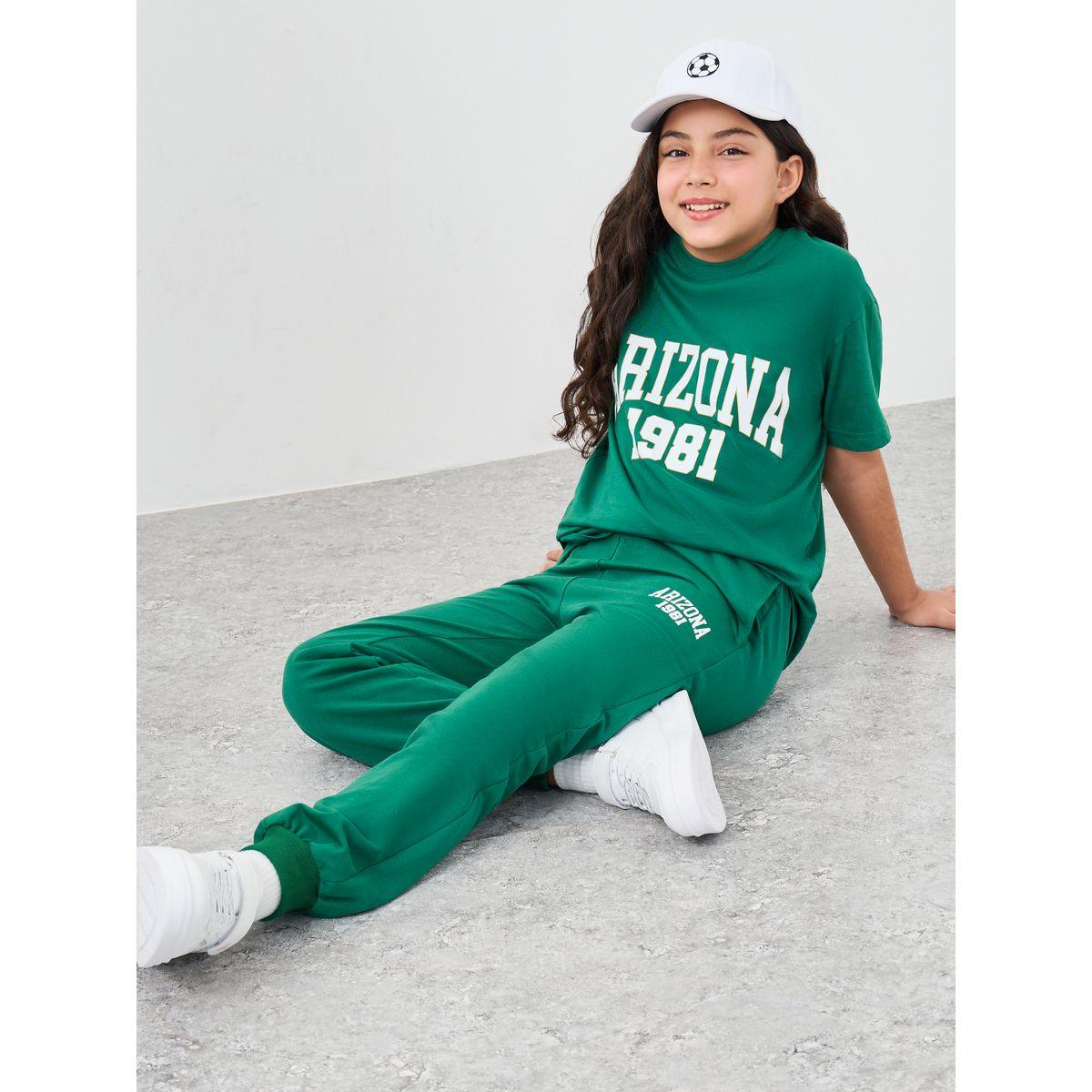 Styli Girls Green Text Print Oversized T-Shirt and Joggers Set-girls-clothing-setsandcoords-image-1