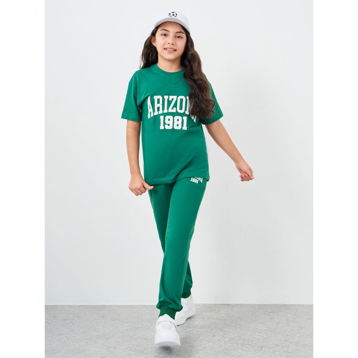 Styli Girls Green Text Print Oversized T-Shirt and Joggers Set-girls-clothing-setsandcoords-image-2