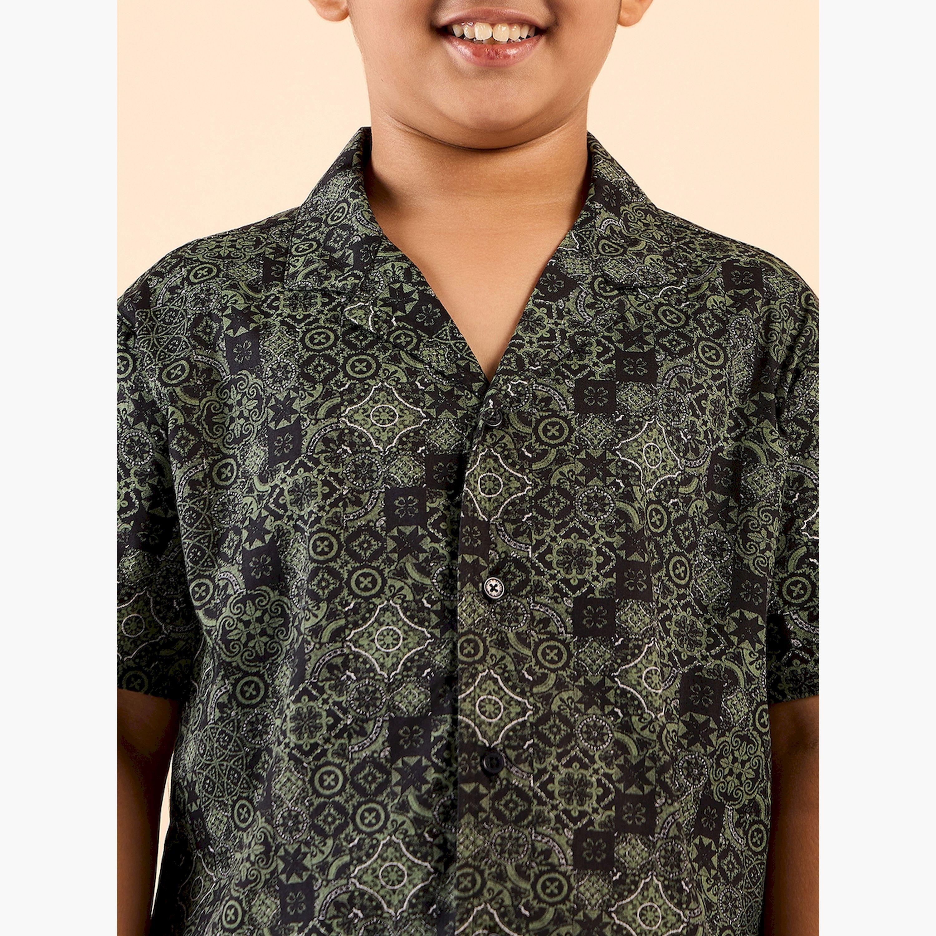 ستايلو باغ × ستايلي- طقم قميص وشورت بأكمام قصيرة من رايون للأولاد-boys-clothing-setsandcoords-image-6