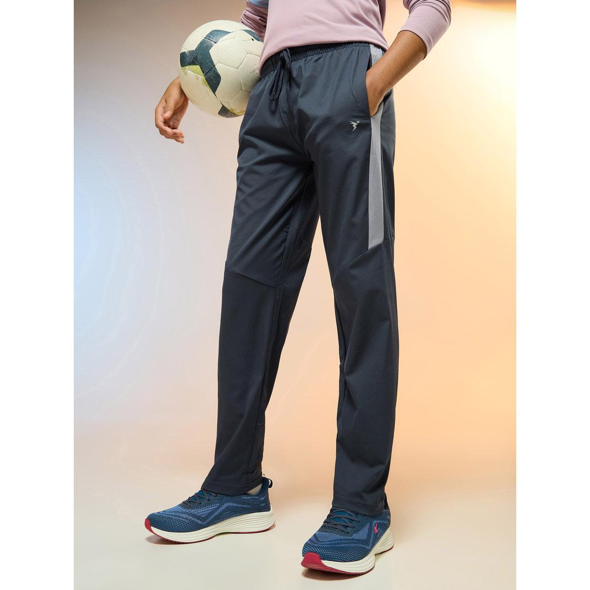 بنطال رياضي بقصة سليم فيت-boys-clothing-sportswear-bottoms-image-3