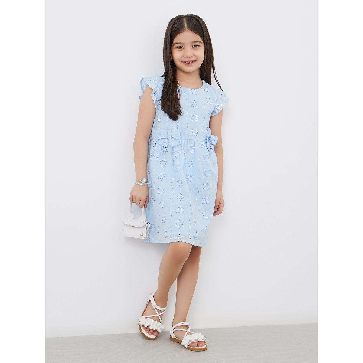 فستان بنسيج شيفلي مع تفاصيل فيونكة-girls-clothing-dressesandjumpsuits-image-1