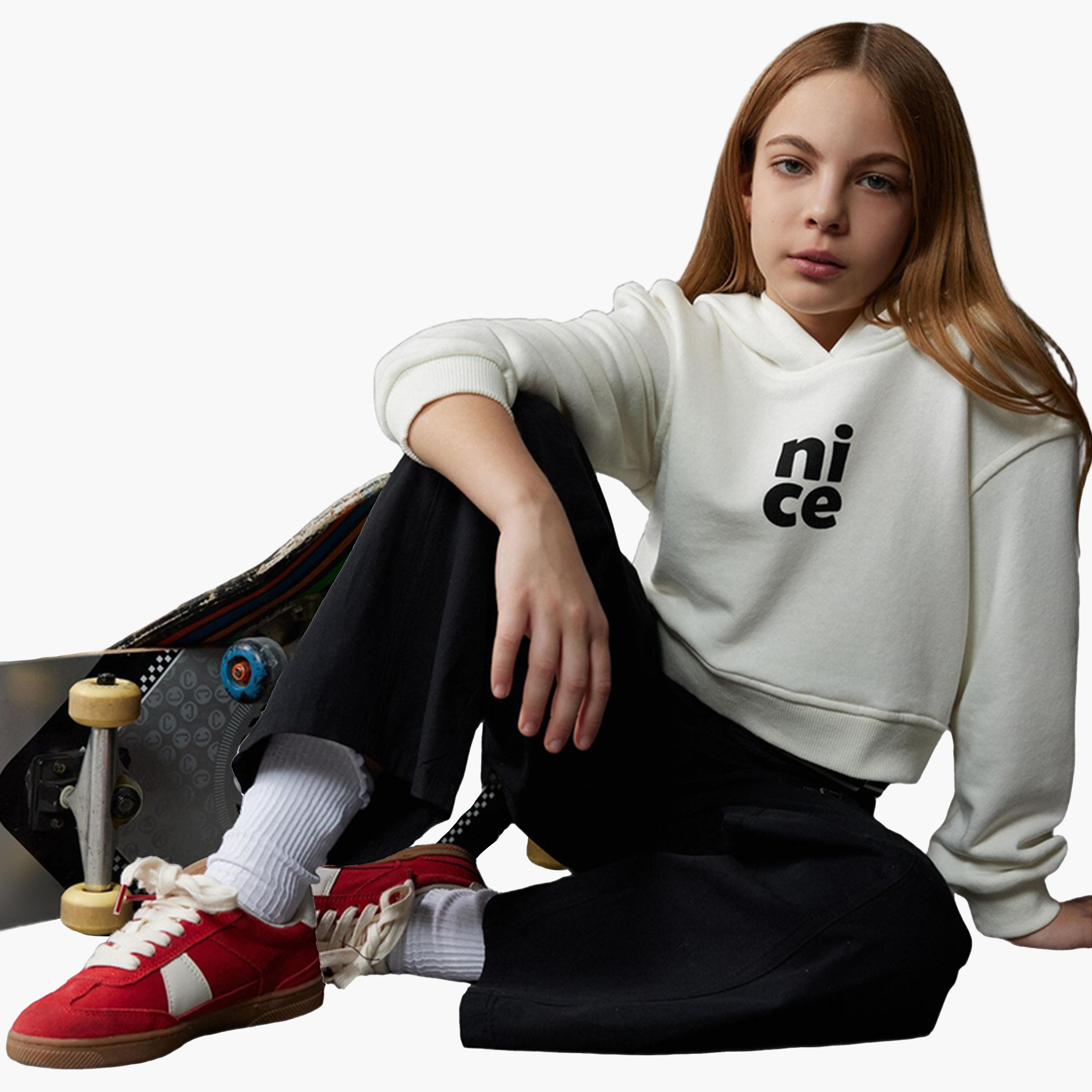 ديفاكتو × ستايلي-  سويت شيرت بغطاء رأس مطبوع للأطفال-girls-clothing-sweatshirts-image-3