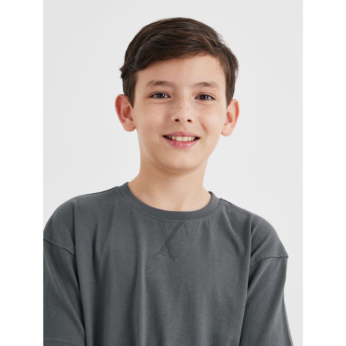 طقم منسق من شورت وتيشيرت قطني سادة-boys-clothing-nightwear-image-3