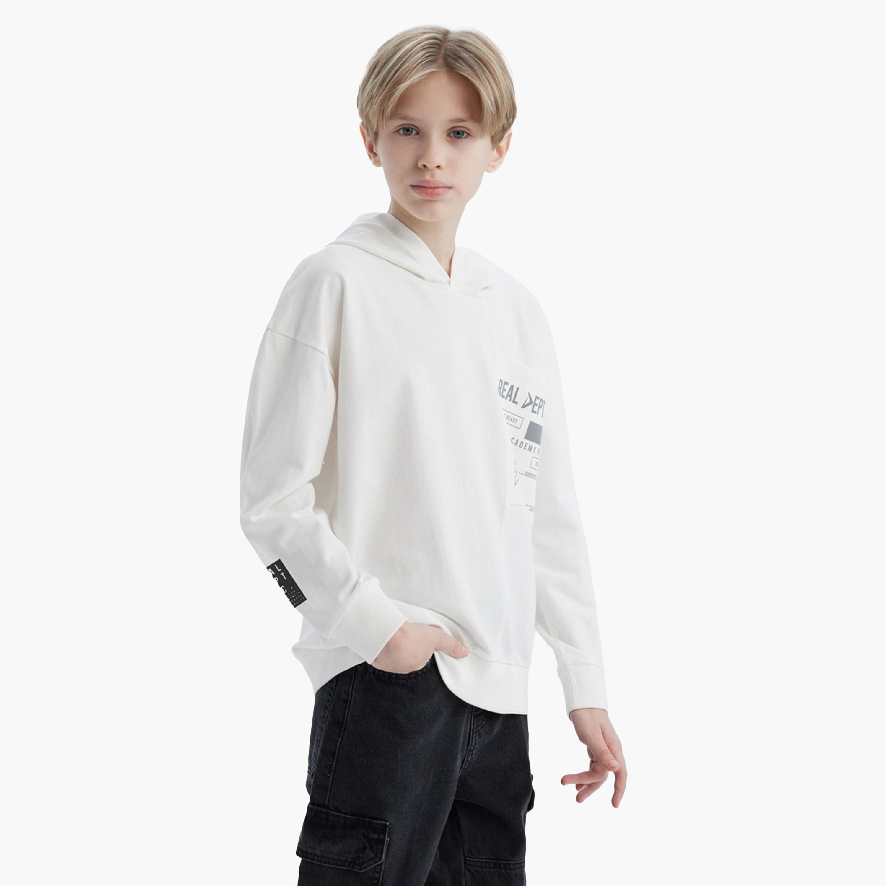 ديفاكتو × ستايلي-  هودي مطبوع للأطفال باللون الأبيض العاجي-boys-clothing-winterwear-sweatshirts-image-2