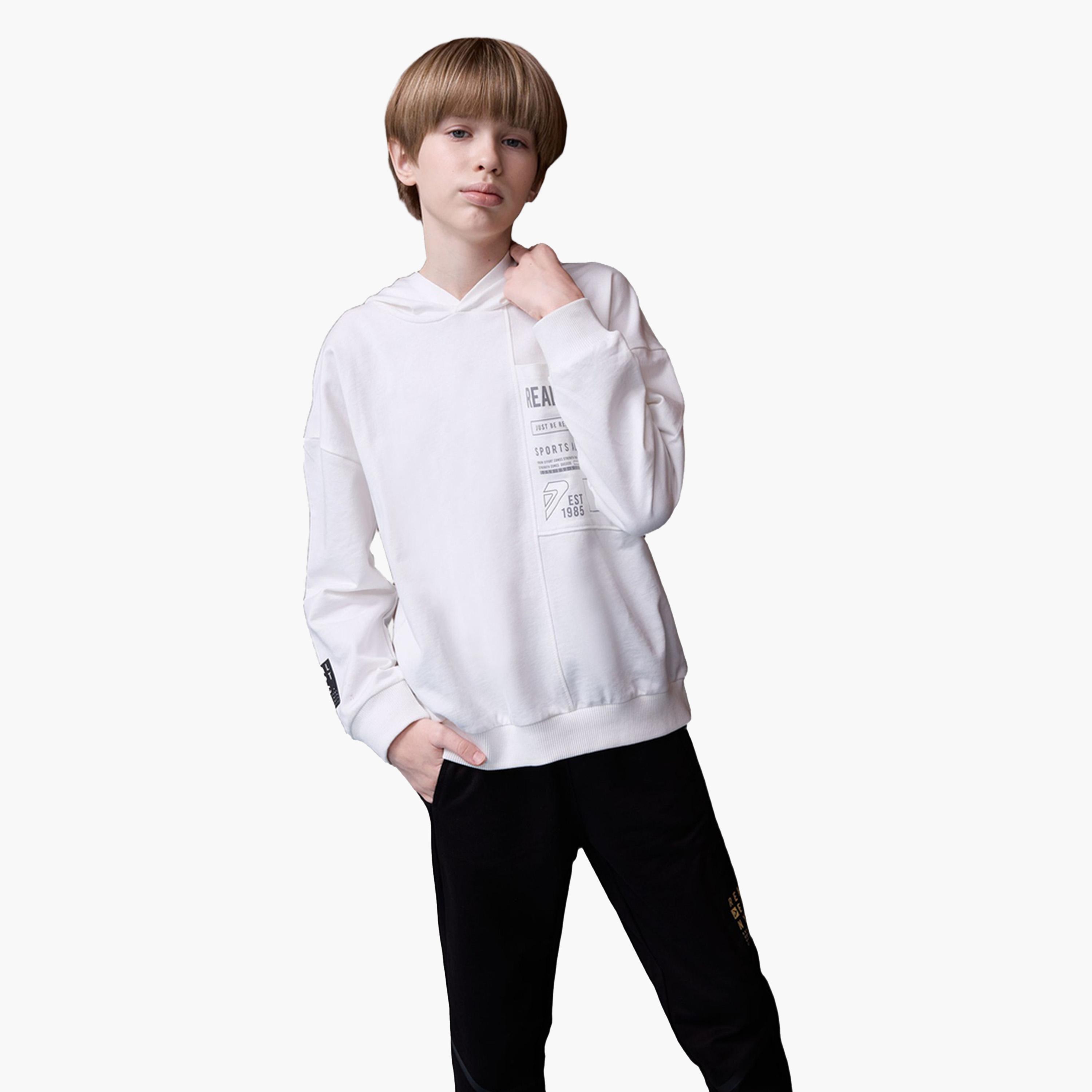 ديفاكتو × ستايلي-  هودي مطبوع للأطفال باللون الأبيض العاجي-boys-clothing-winterwear-sweatshirts-image-4