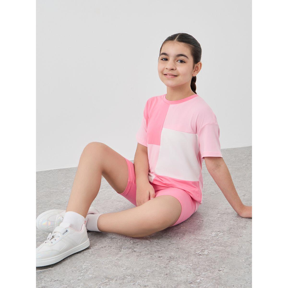مجموعة من شورت وتيشيرت بنمط كتل الالوان-girls-clothing-setsandcoords-image-1
