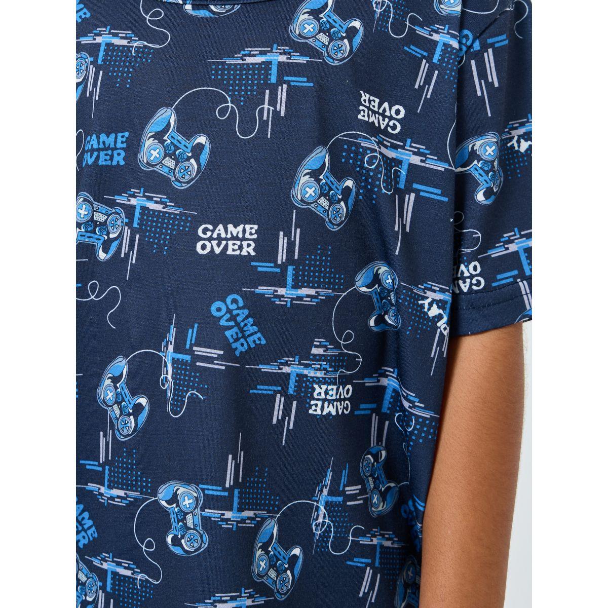 طقم بيجاما من بنطال وشورت مع تيشيرت بطبعة كاملة-boys-clothing-nightwear-image-4