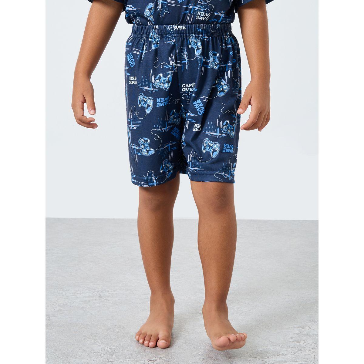 طقم بيجاما من بنطال وشورت مع تيشيرت بطبعة كاملة-boys-clothing-nightwear-image-6