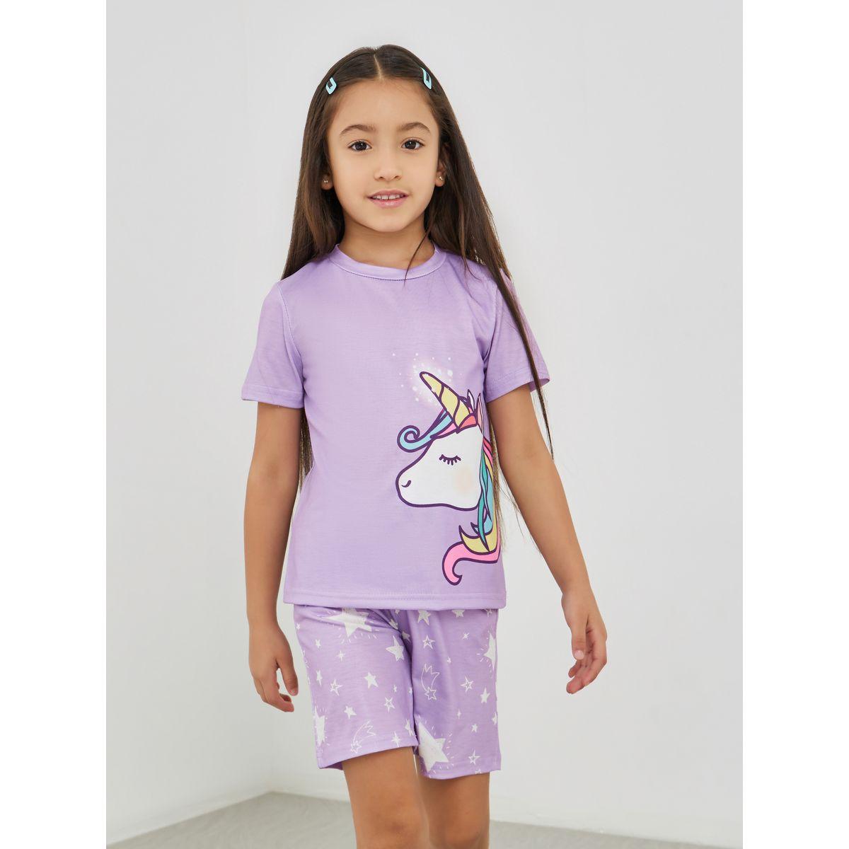 طقم من شورت وتيشيرت بطبعة يونيكورن-girls-clothing-nightwear-image-2