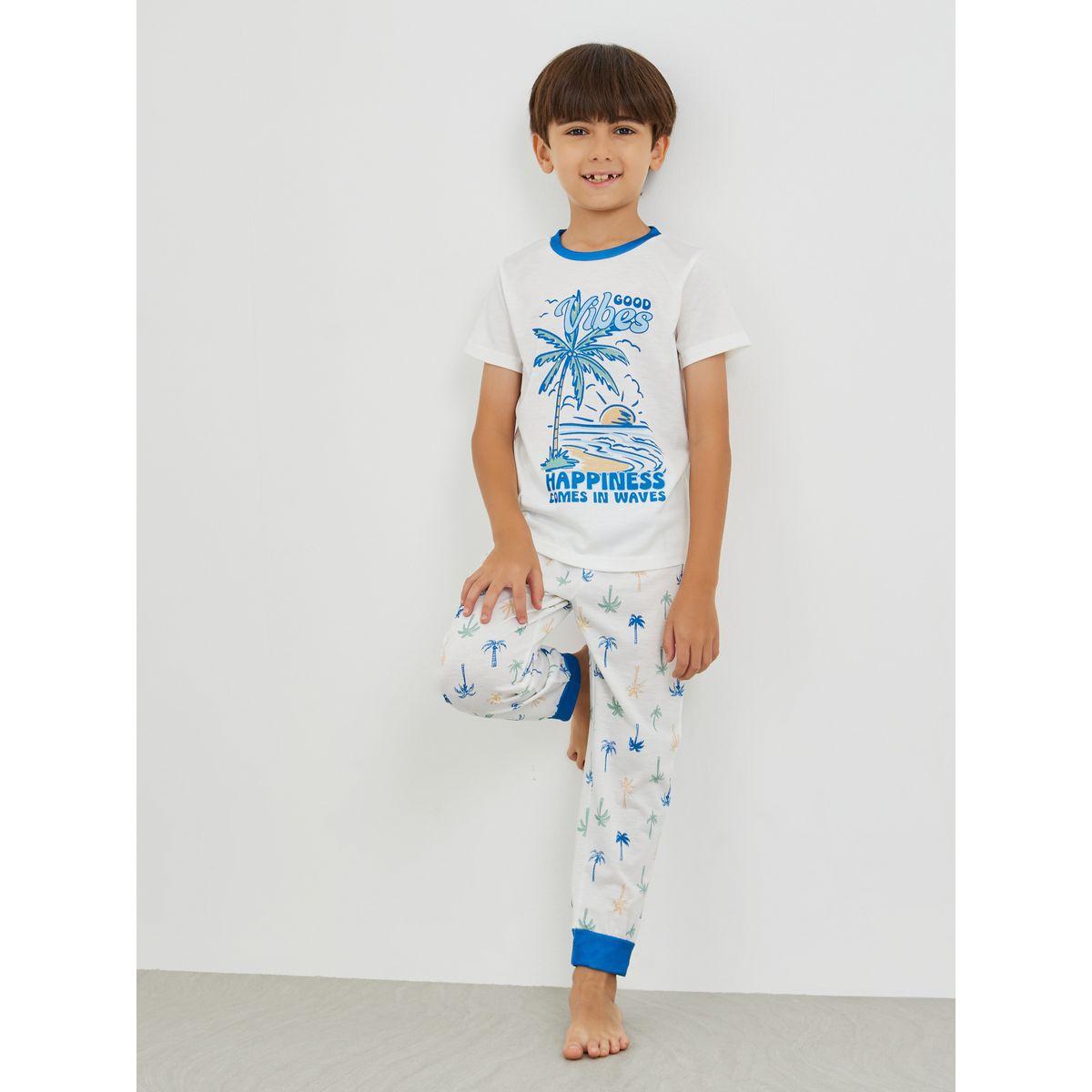 طقم بيجاما من بنطال وتيشيرت بطبعة جرافيك-boys-clothing-nightwear-image-1