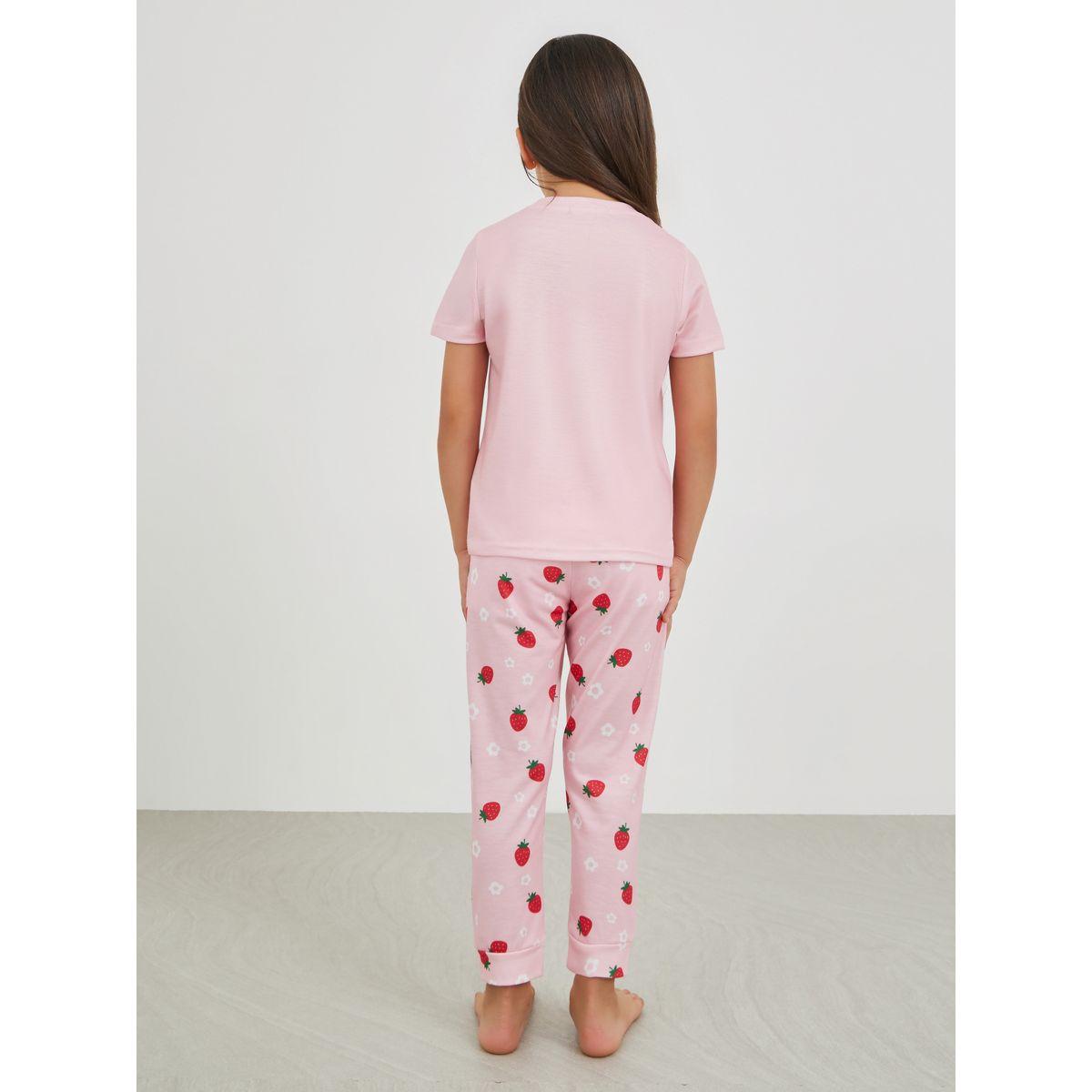 طقم بيجاما من بنطال وتيشيرت بطبعة جرافيك وياقة دائرية-girls-clothing-nightwear-image-4