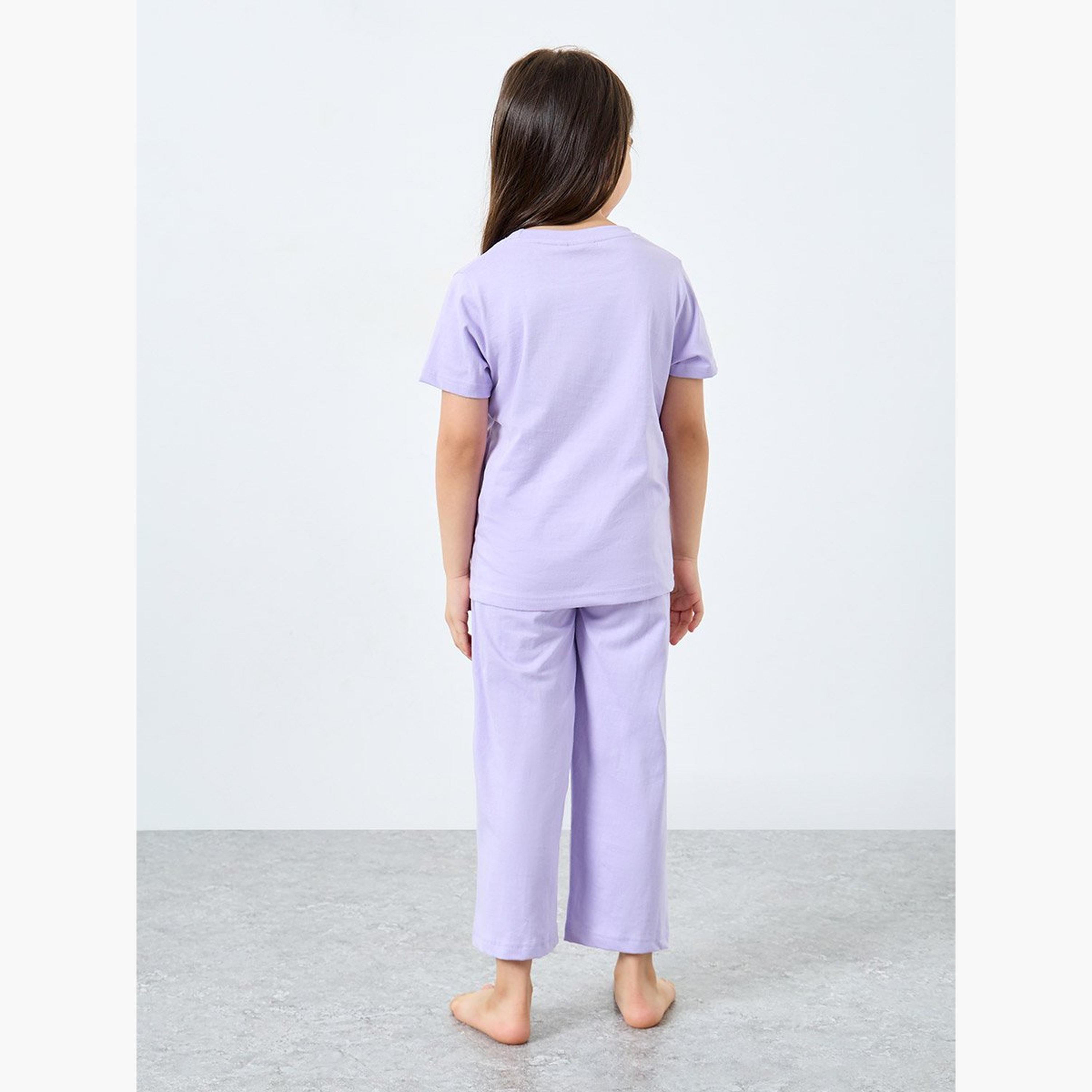 طقم من بنطال بيجاما وتيشيرت بطبعة سنوبي-girls-clothing-nightwear-image-5