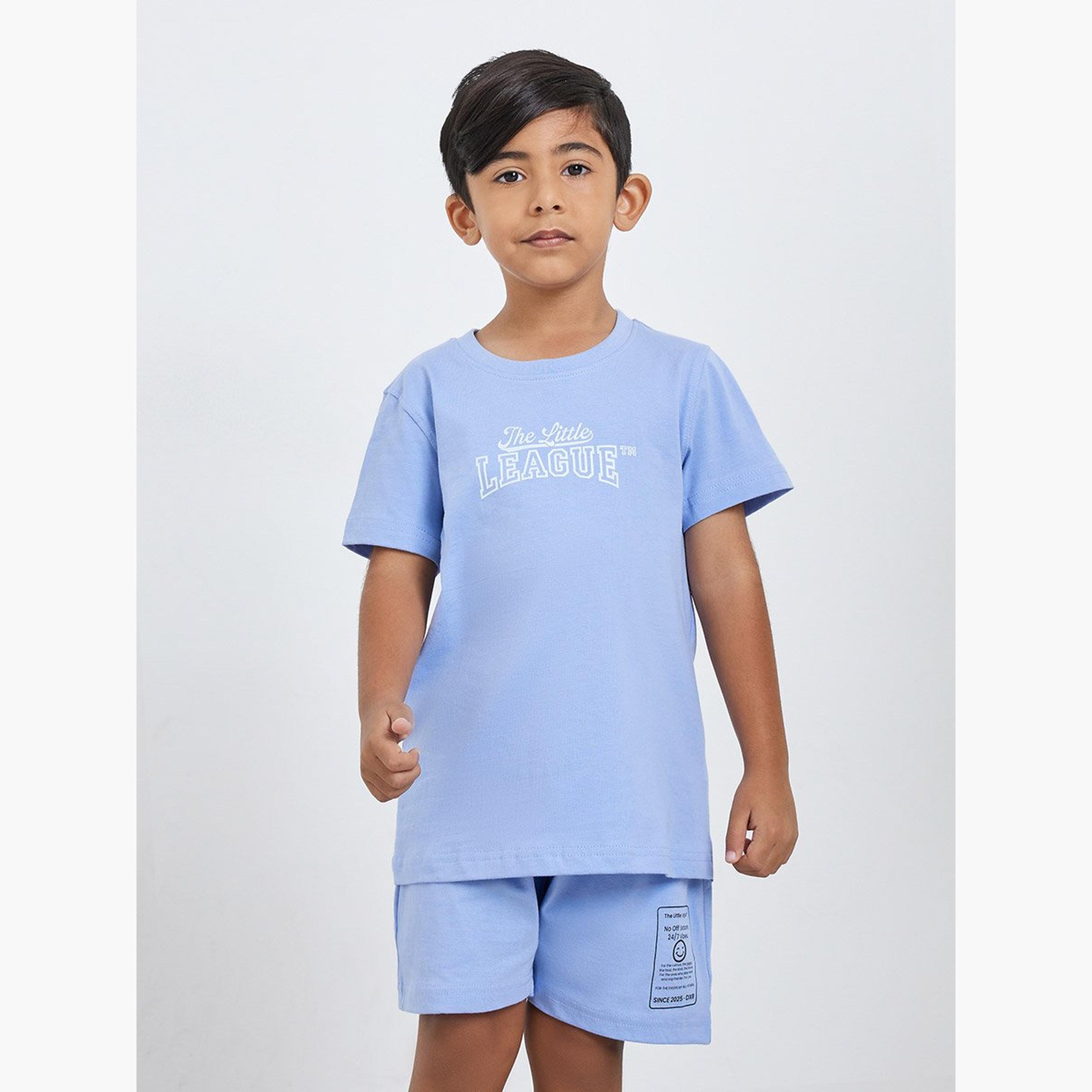 طقم منسق من شورت وتيشيرت بطبعة جرافيك-boys-clothing-setsandcoords-image-1