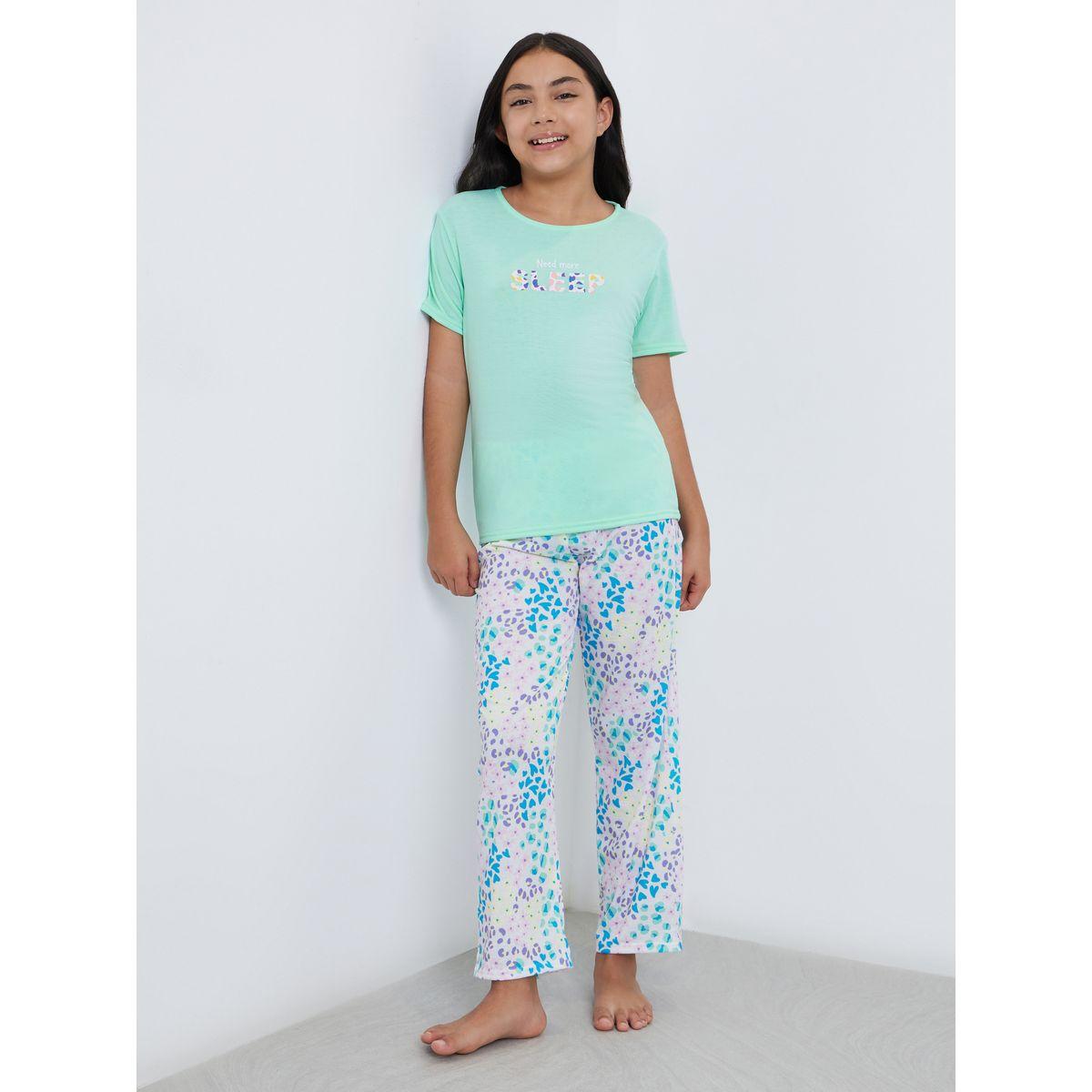 طقم بيجاما من بنطال وتيشيرت بياقة دائرية-girls-clothing-nightwear-image-1