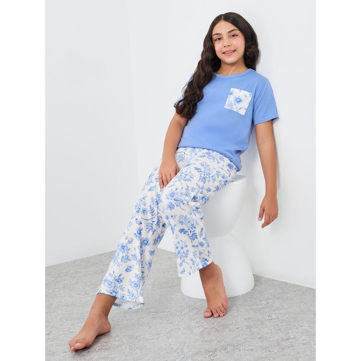 طقم من بنطال بيجاما وتيشيرت بطبعة زهور-girls-clothing-nightwear-image-1