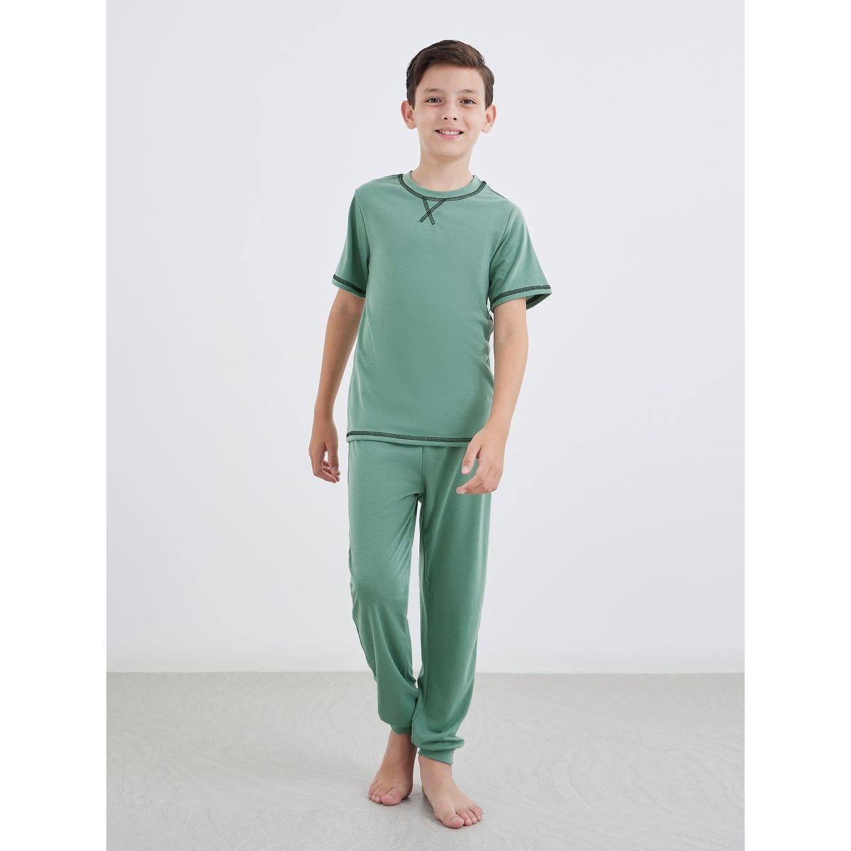 طقم من بنطال بيجاما وتيشيرت بأكمام قصيرة-boys-clothing-nightwear-image-1