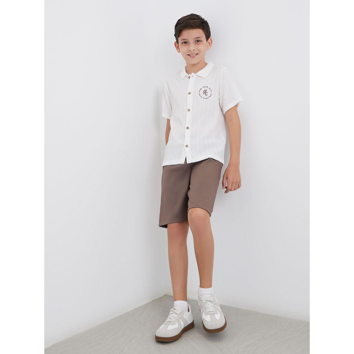 مجموعة من شورت وقميص بتفاصيل مُطرّزة-boys-clothing-setsandcoords-image-1