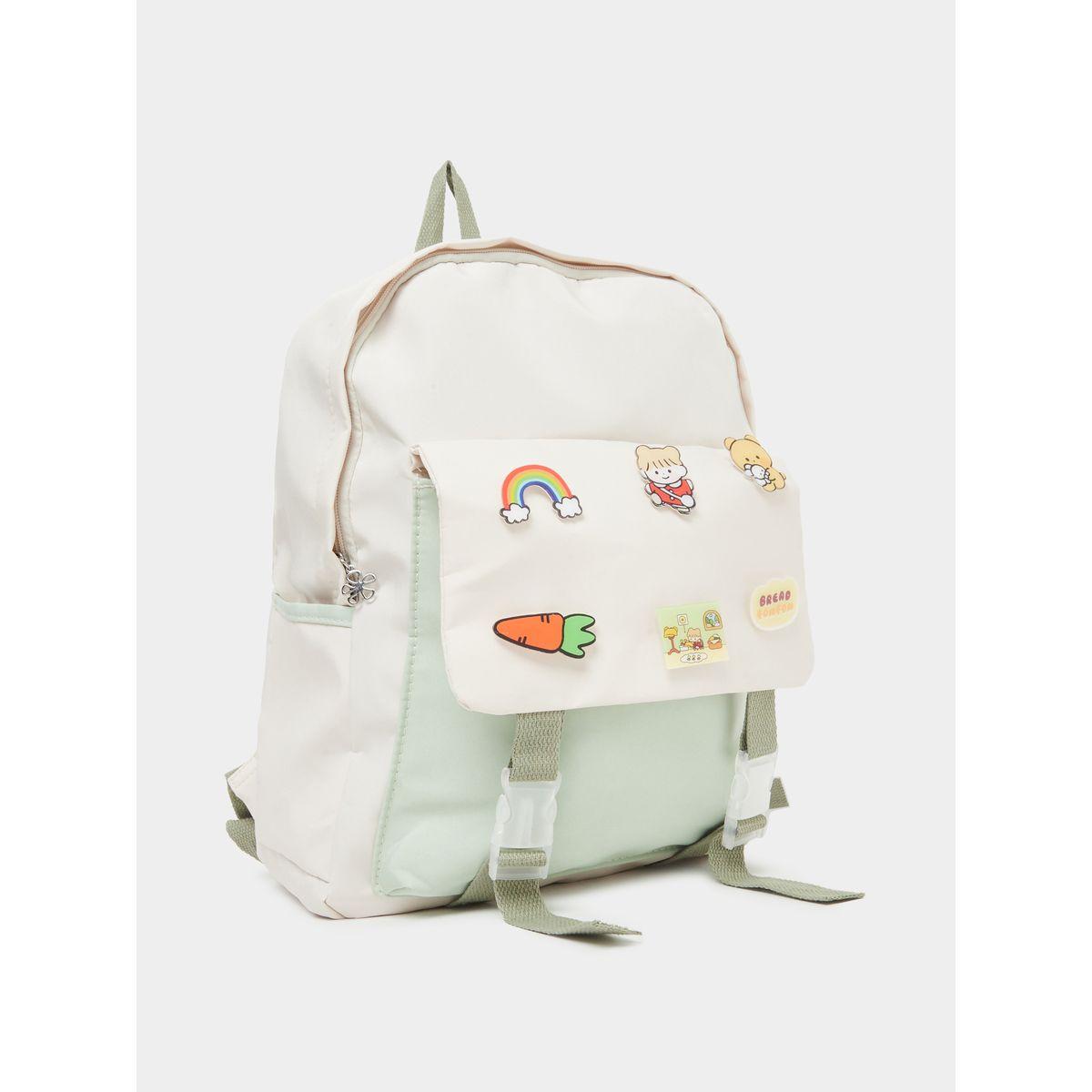 شنطة ظهر بتفاصيل شارات، 40*30*14 سم-school-bagsandbackpacks-backpacks-image-1