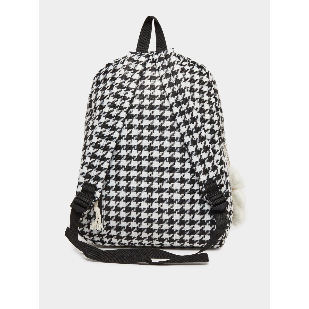 شنطة ظهر مع تفاصيل حُلي متدلي على شكل دُب 30*13*42 سم-school-bagsandbackpacks-backpacks-image-2