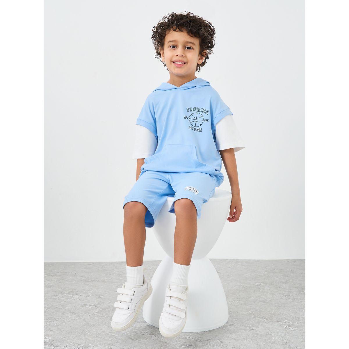 طقم منسق من شورت وتيشيرت فضفاض بياقة هودي-boys-clothing-setsandcoords-image-1