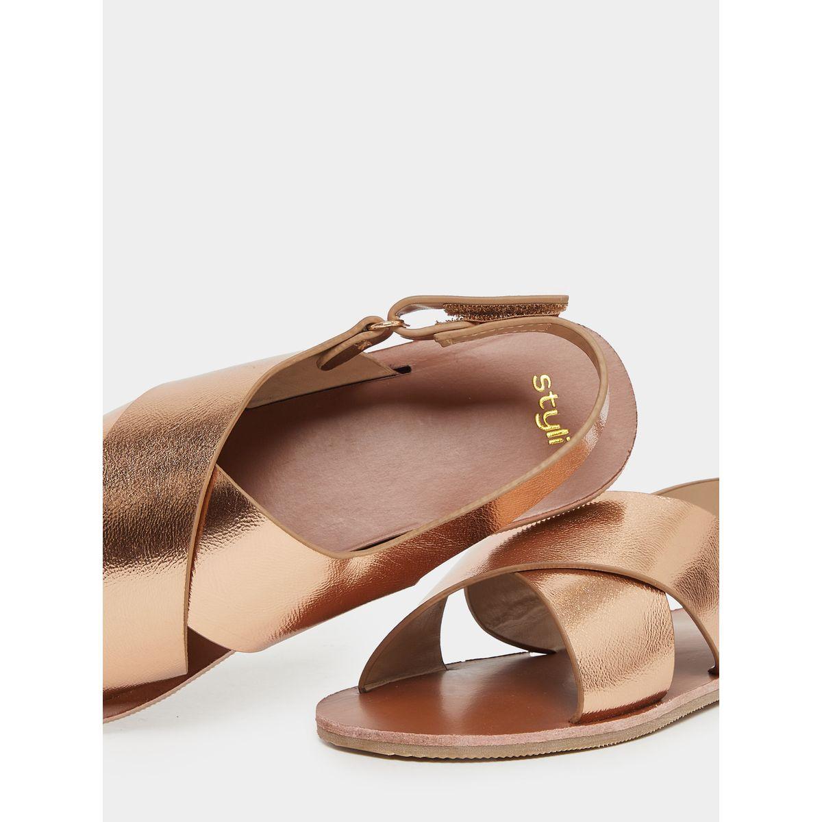 Styli Solid Buckle Detail Flat Sandals-girls-shoes-sandals-image-3