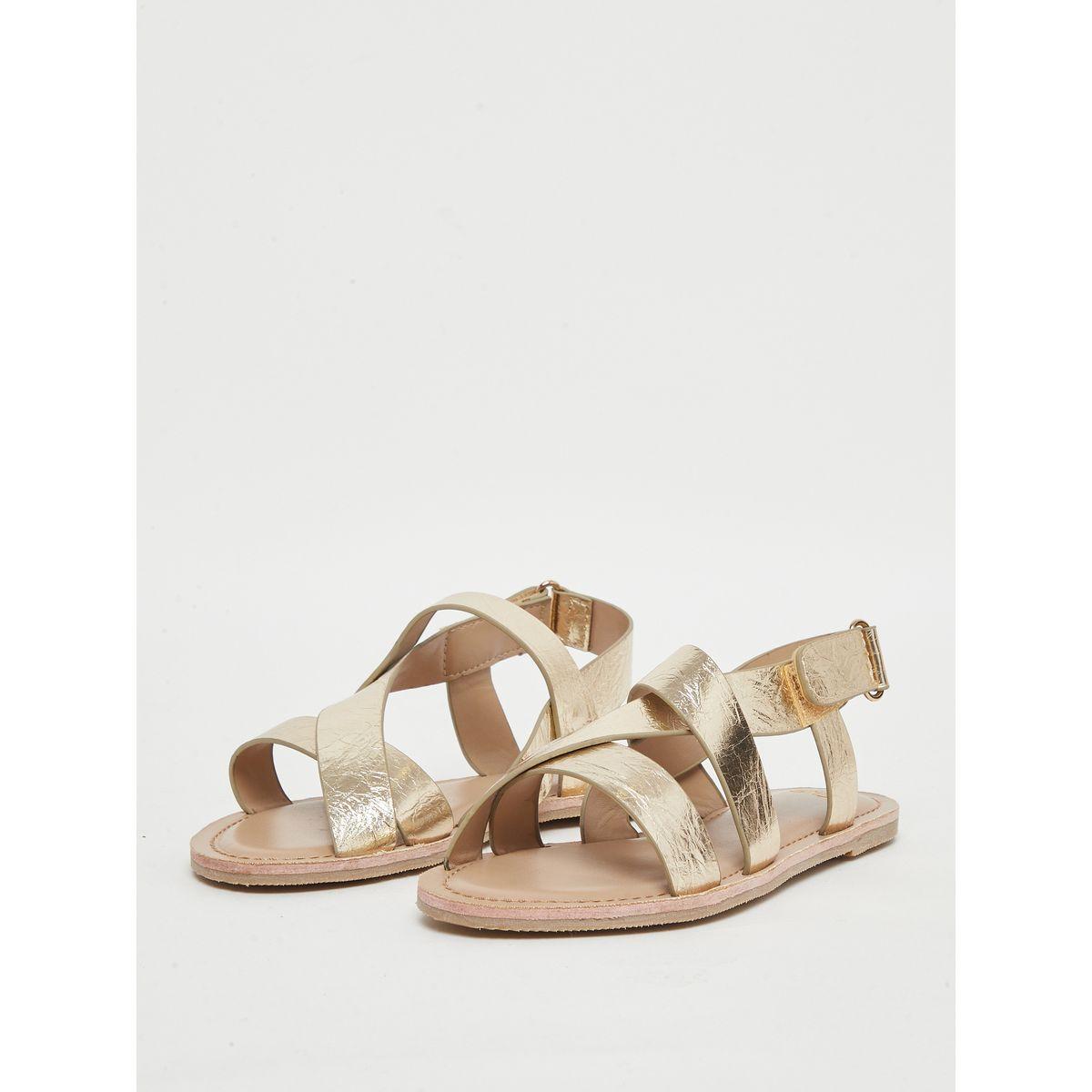 صندل فلات سادة بتفاصيل مُنمقة-girls-shoes-sandals-image-2