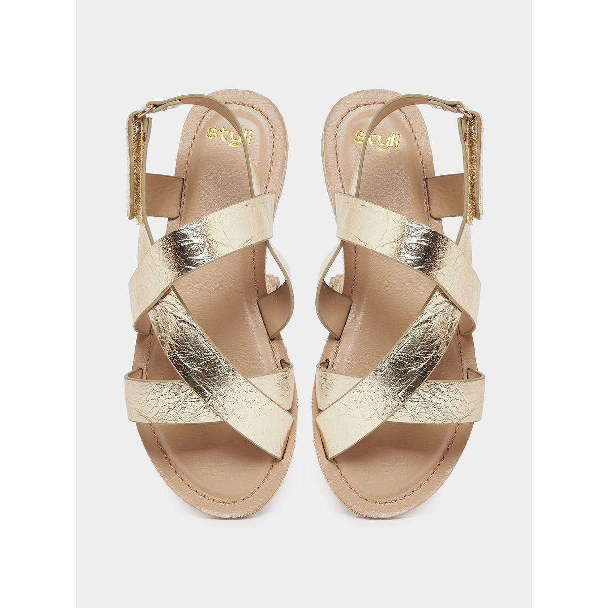 Styli Solid Buckle Detail Flat Sandals-girls-shoes-sandals-image-5