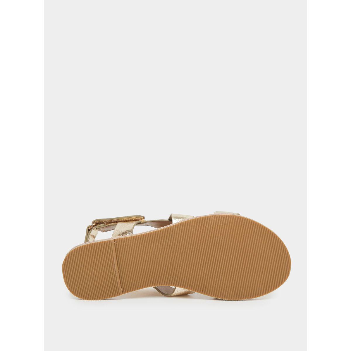 صندل فلات سادة بتفاصيل مُنمقة-girls-shoes-sandals-image-6