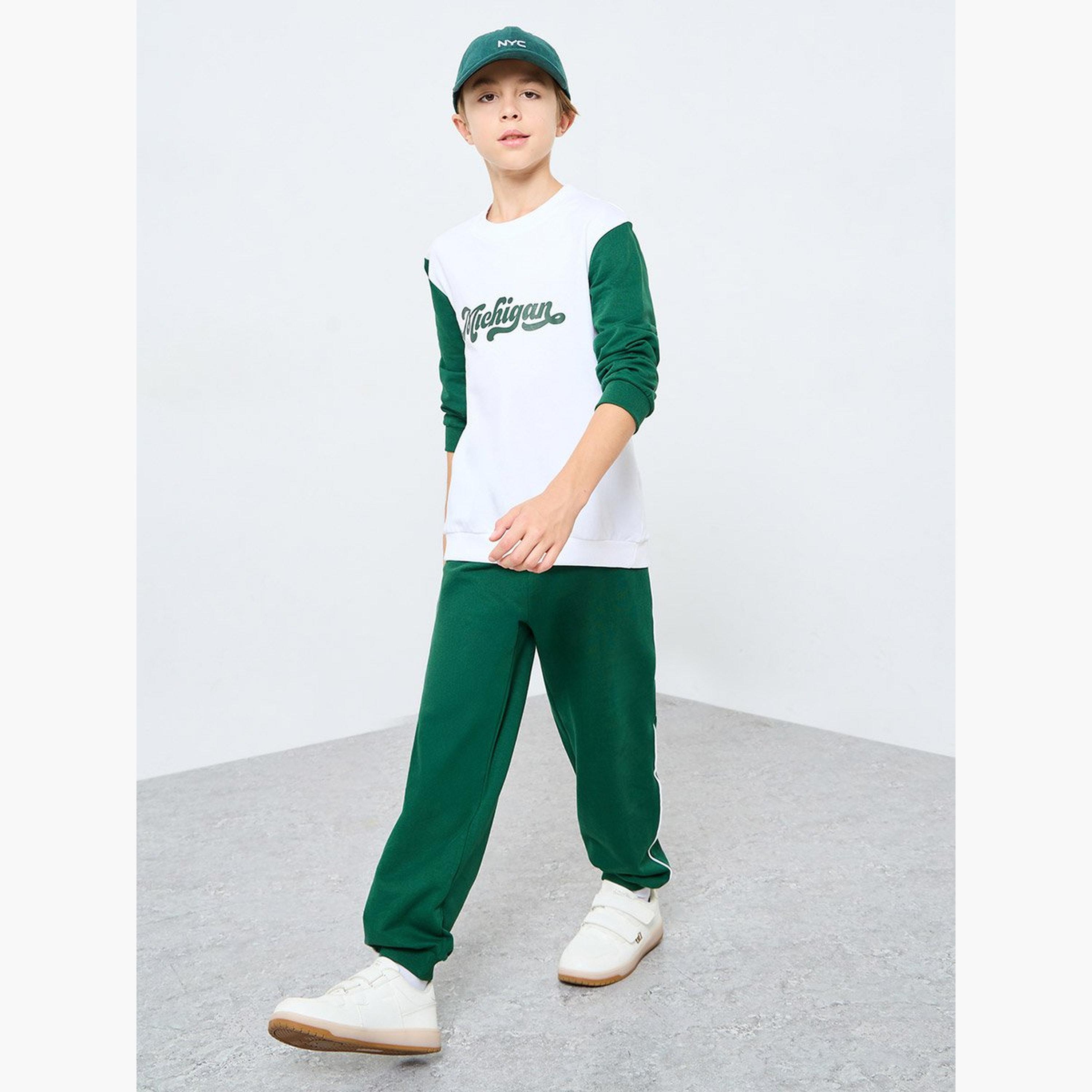 طقم سويت شيرت بطبعة ميشيغان مع جوغر-boys-clothing-setsandcoords-image-1