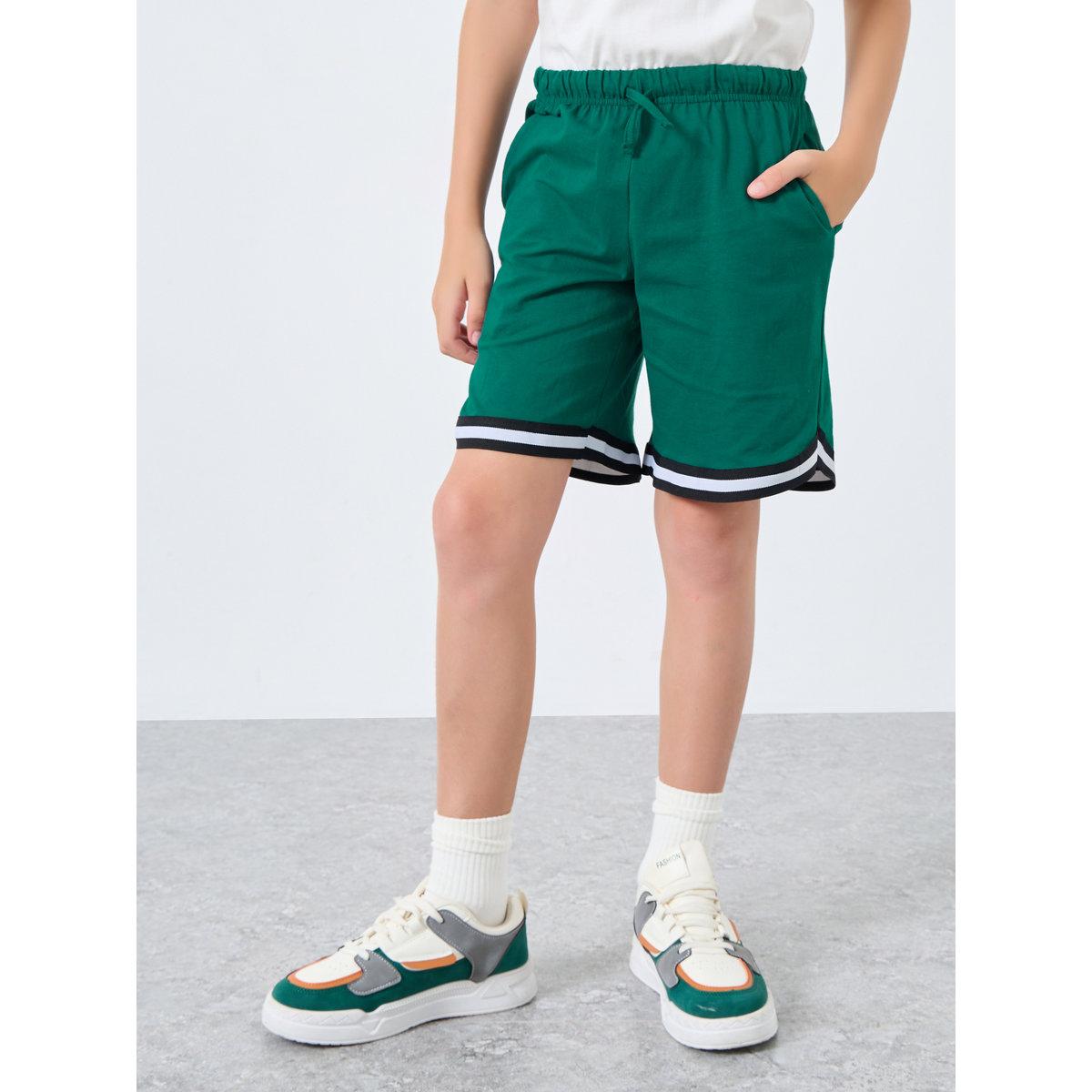 طقم منسق من شورت وتيشيرت بطبعة جرافيك-boys-clothing-setsandcoords-image-5