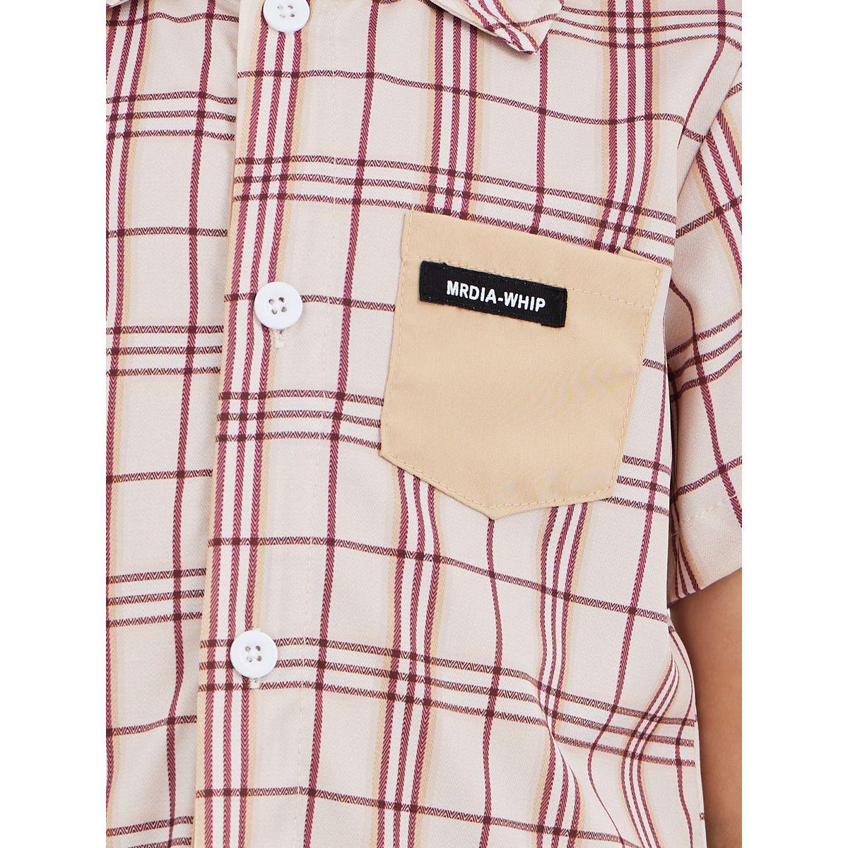 طقم من شورت وقميص بطبعة مربعات-boys-clothing-setsandcoords-image-3