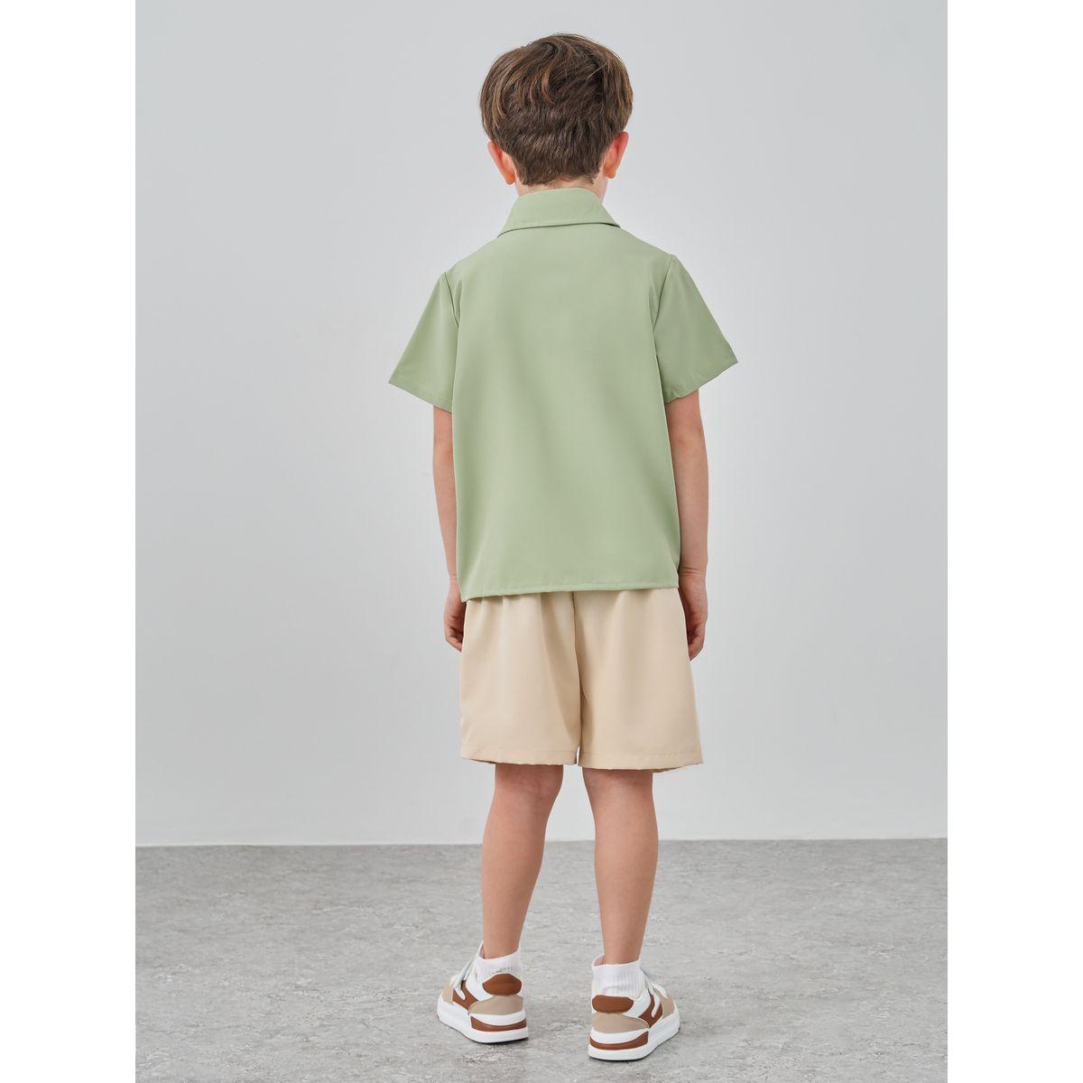 طقم من شورت وقميص بتفاصيل فيونكة-boys-clothing-setsandcoords-image-6