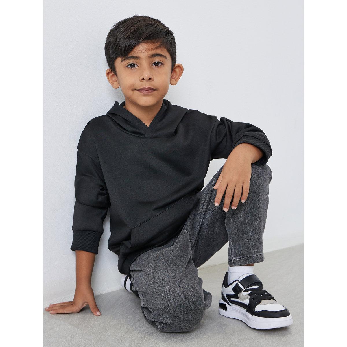 هودي بقصة مريحة مع تفاصيل جيب-boys-clothing-winterwear-sweatshirts-image-1