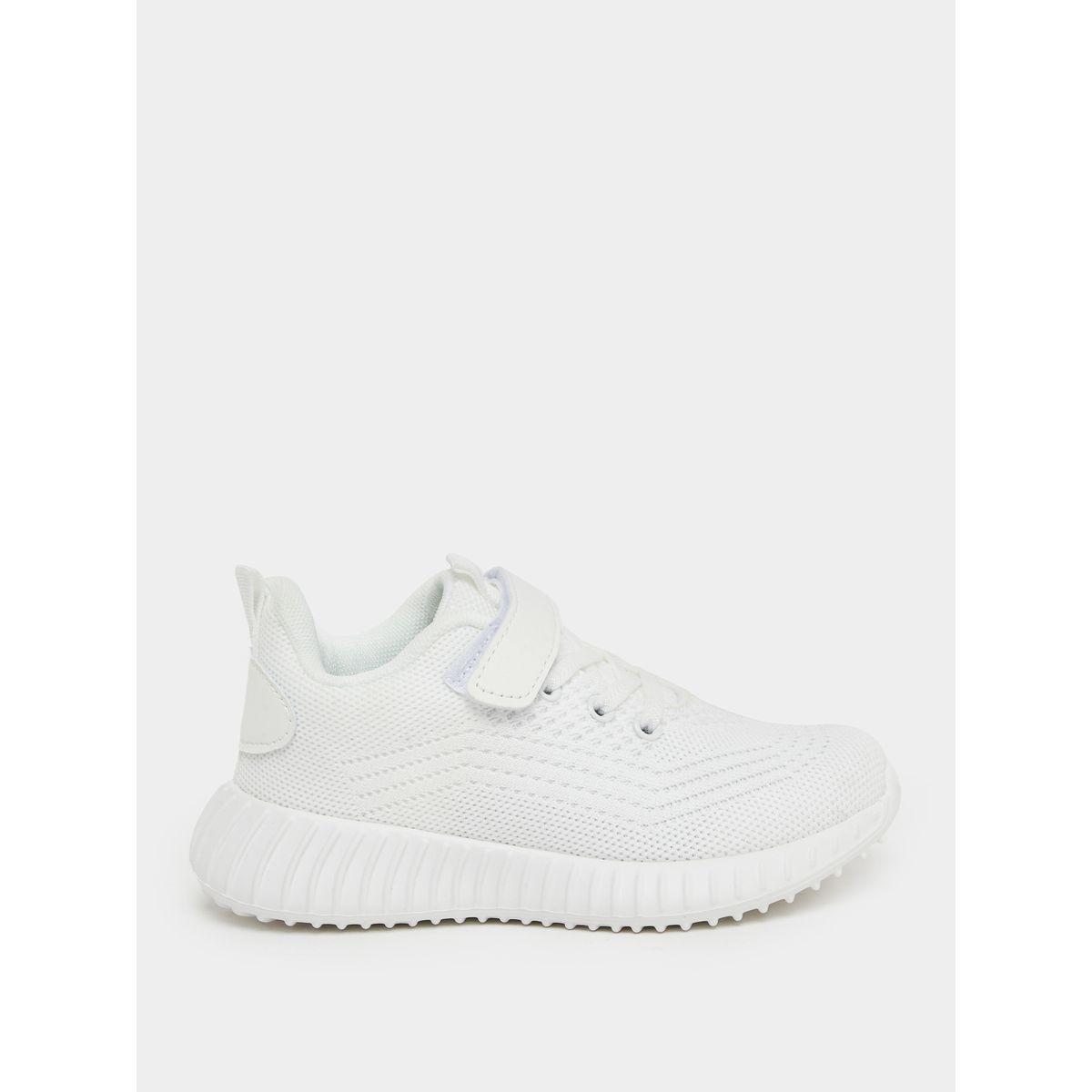 حذاء سنيكرز بتفاصيل بارزة الملمس مع أربطة للإغلاق-boys-shoes-sneakers-image-1