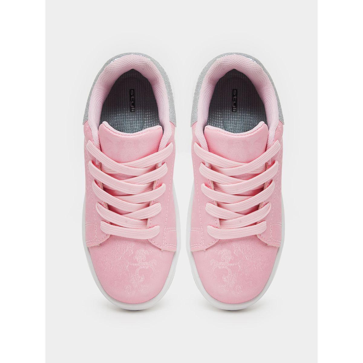 حذاء سنيكرز مُطبع بأربطة للإغلاق-girls-shoes-sneakers-image-5