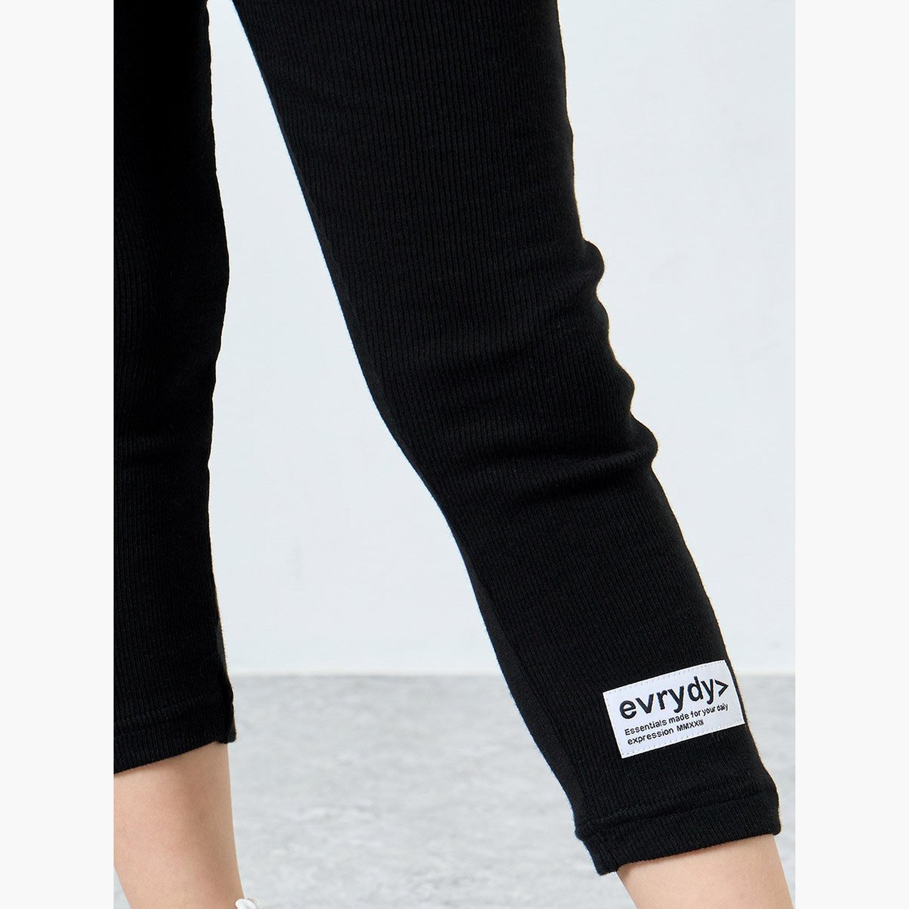 بنطال ليقنز بتفاصيل شارة-girls-clothing-bottoms-leggings-image-3