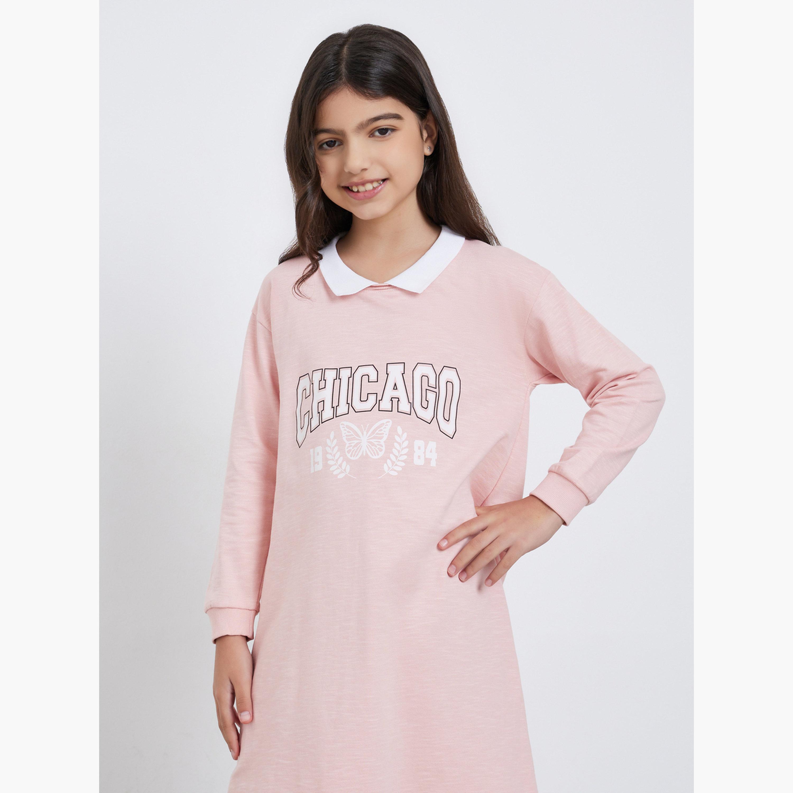 ستايلي - فستان قميصي وردي بطبعة شيكاغو للفتيات المراهقات-girls-clothing-dressesandjumpsuits-image-2