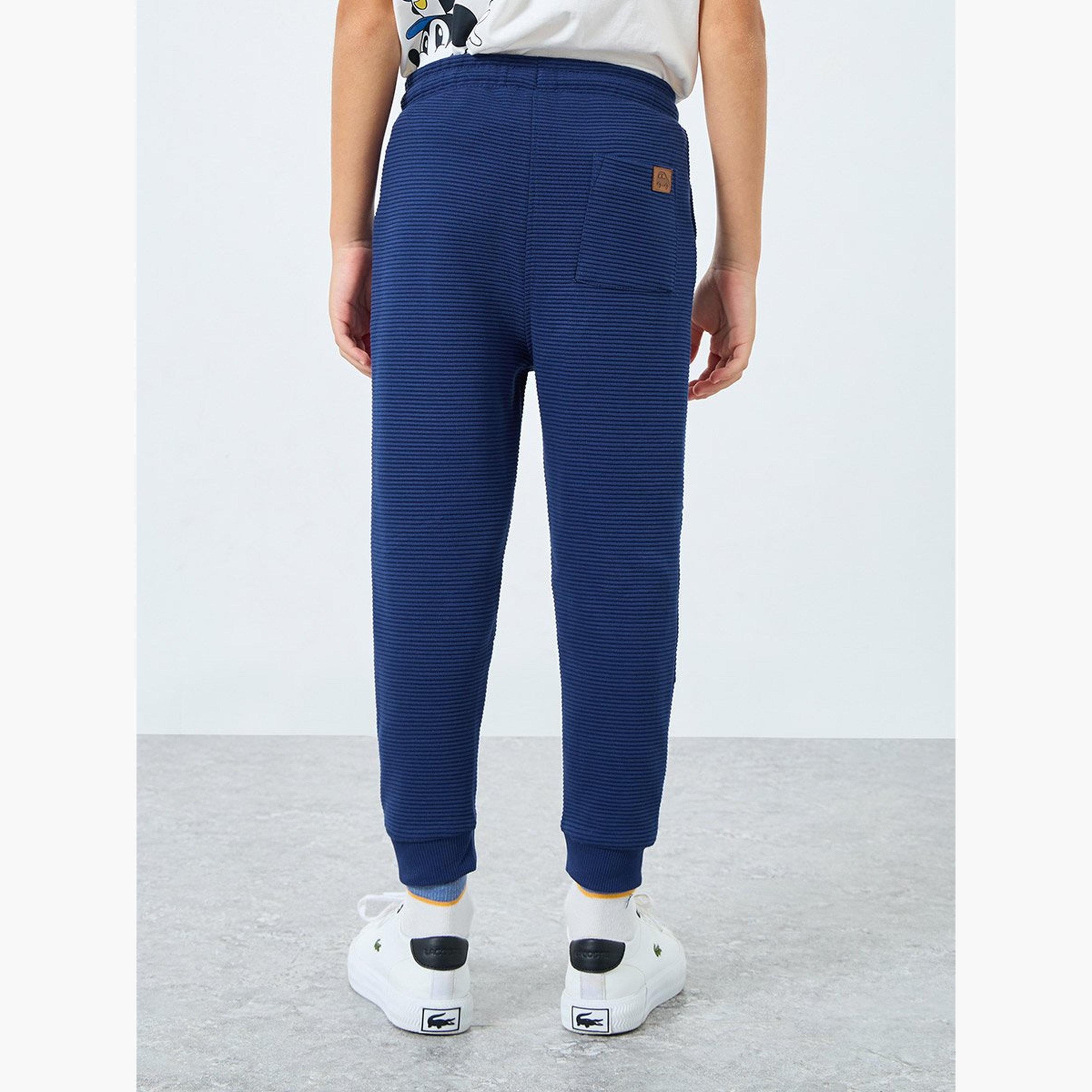بنطال جوغرز بتفاصيل بارزة الملمس-boys-clothing-bottoms-joggersandtrackpants-image-4