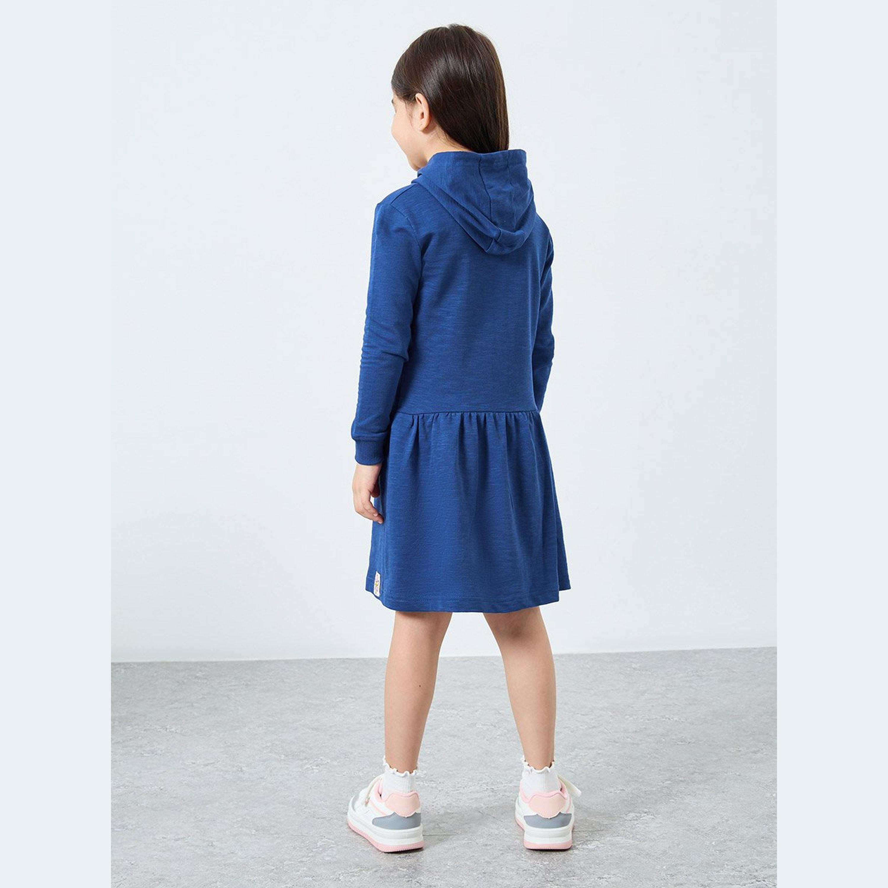 فستان أزرق بياقة هودي وجيب أمامي-girls-clothing-dressesandjumpsuits-image-4