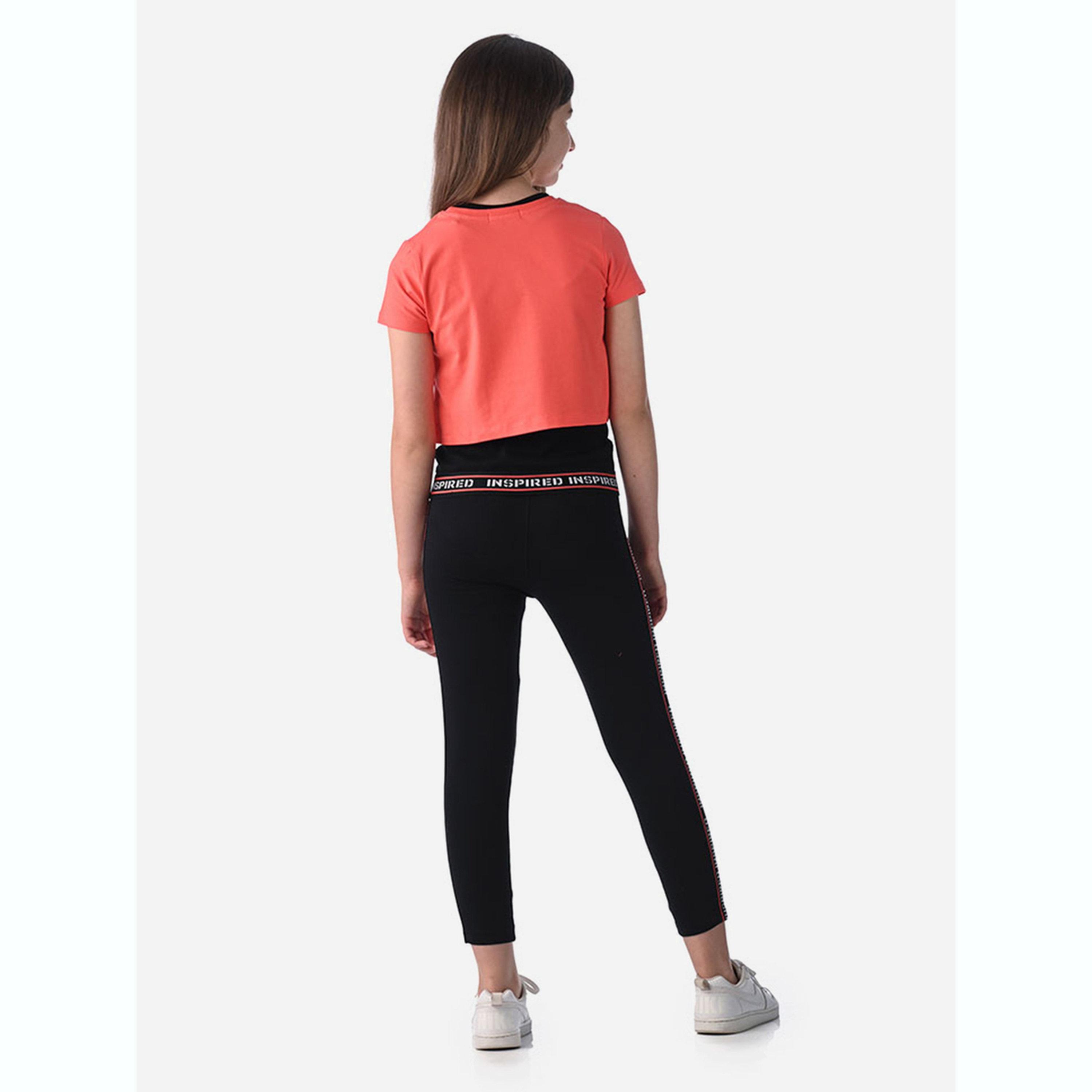 مجموعة من جوغر وتيشيرت بطبعة كتابة-girls-clothing-setsandcoords-image-2