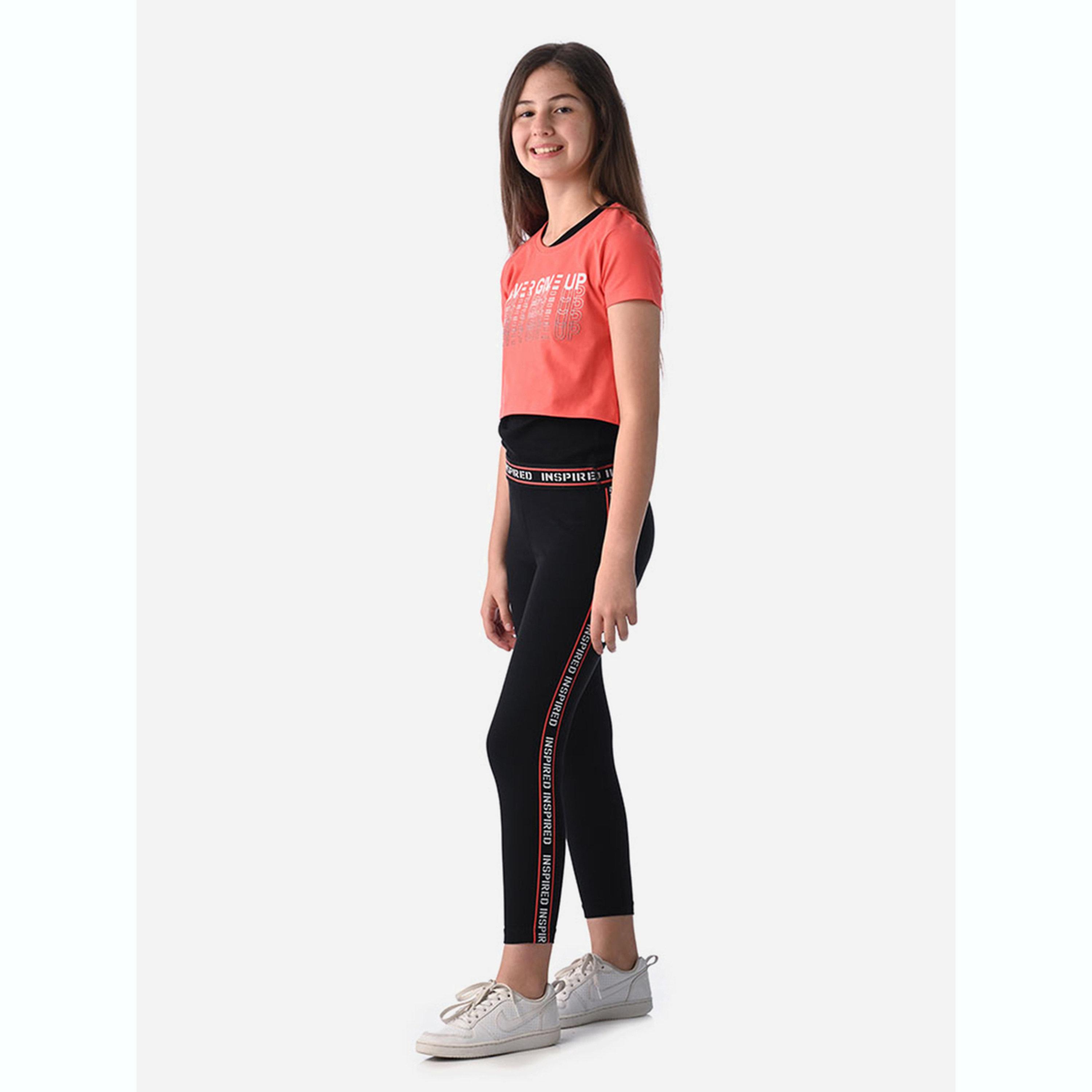 مجموعة من جوغر وتيشيرت بطبعة كتابة-girls-clothing-setsandcoords-image-3
