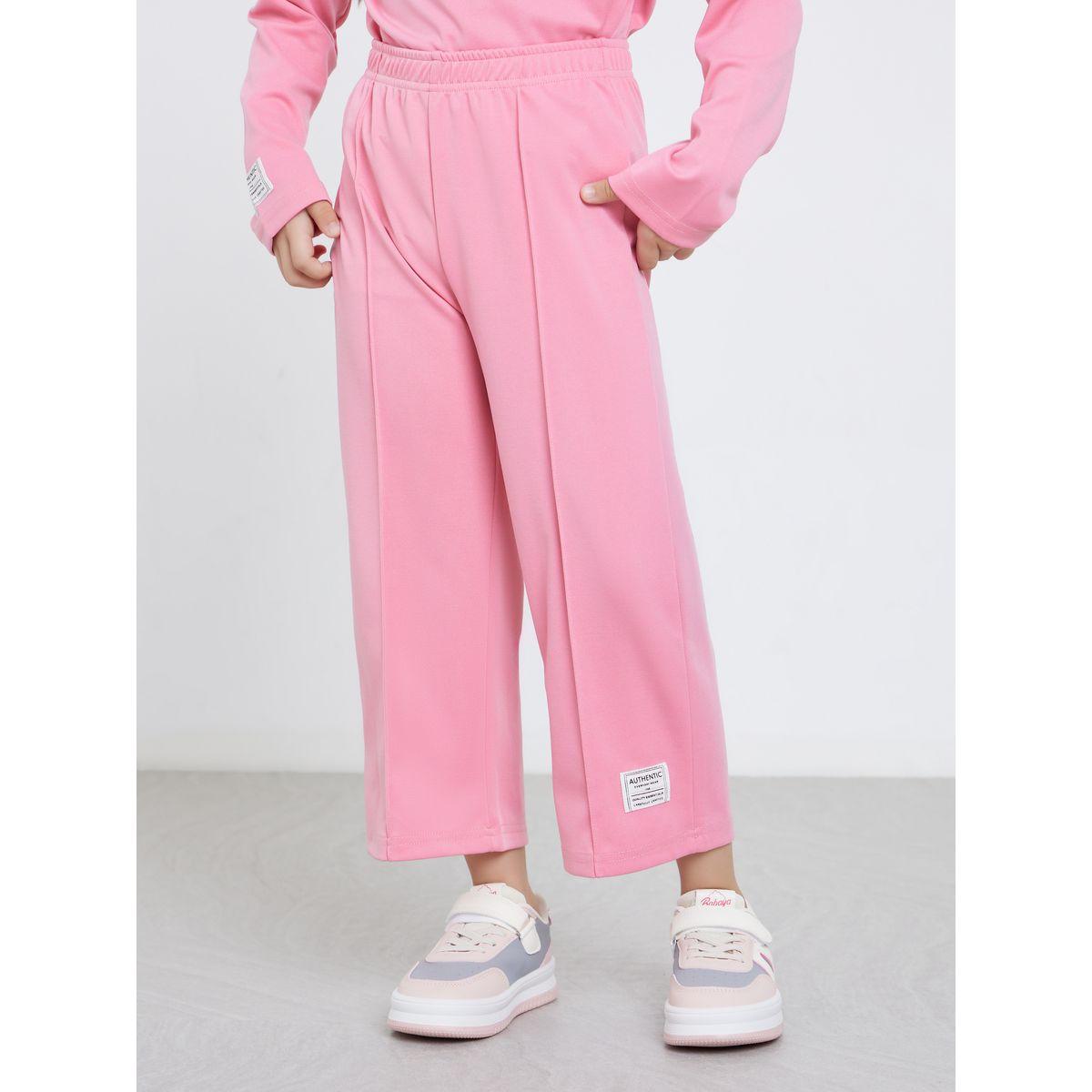 مجموعة من جوغر وبلوزة بطبعة كتابة-girls-clothing-setsandcoords-image-4