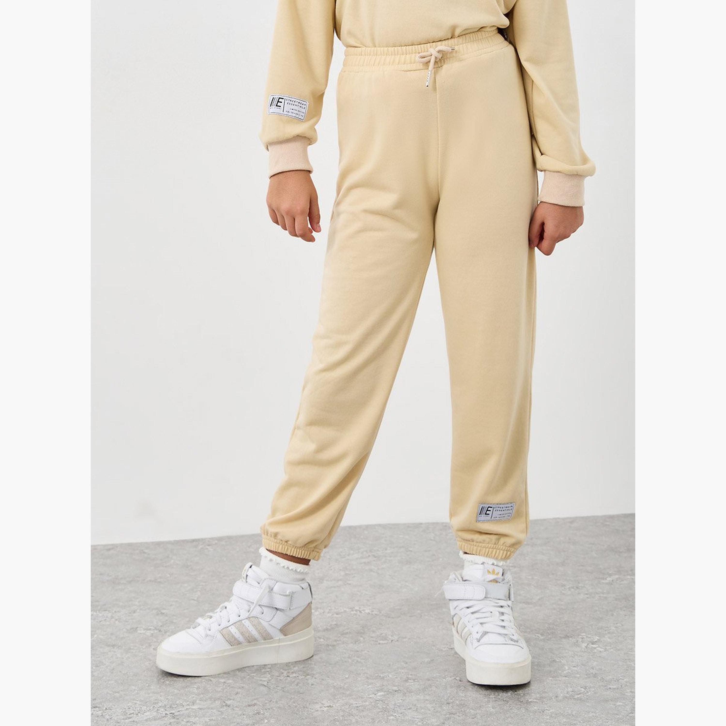 طقم من جوغر وسويت شيرت بطبعة نيويورك-girls-clothing-setsandcoords-image-5
