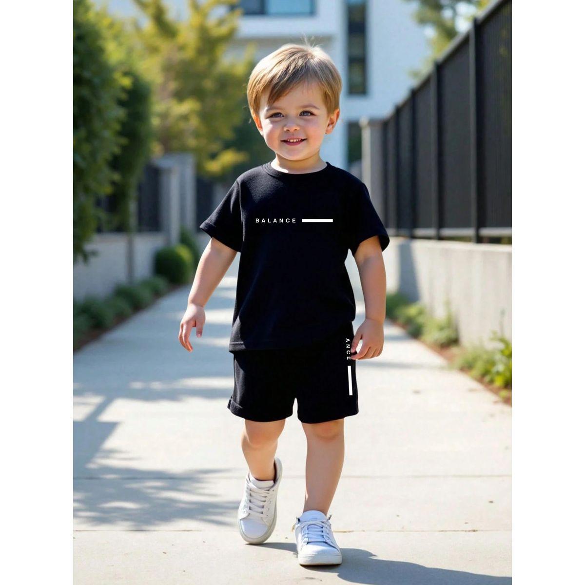 طقم منسق من شورت وتيشيرت بطبعة كتابة-boys-clothing-setsandcoords-image-3